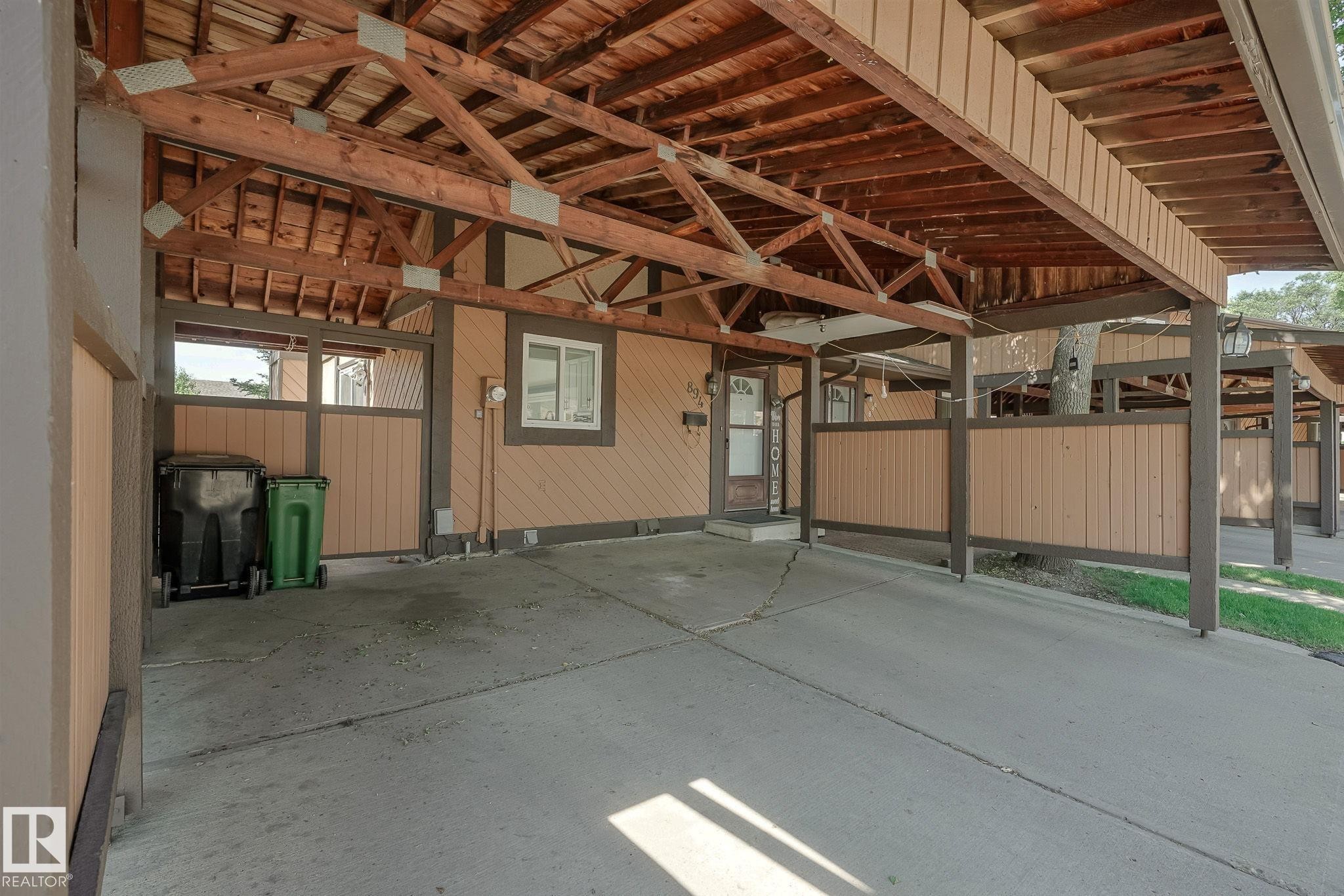 894 Millbourne Road E, Edmonton, AB