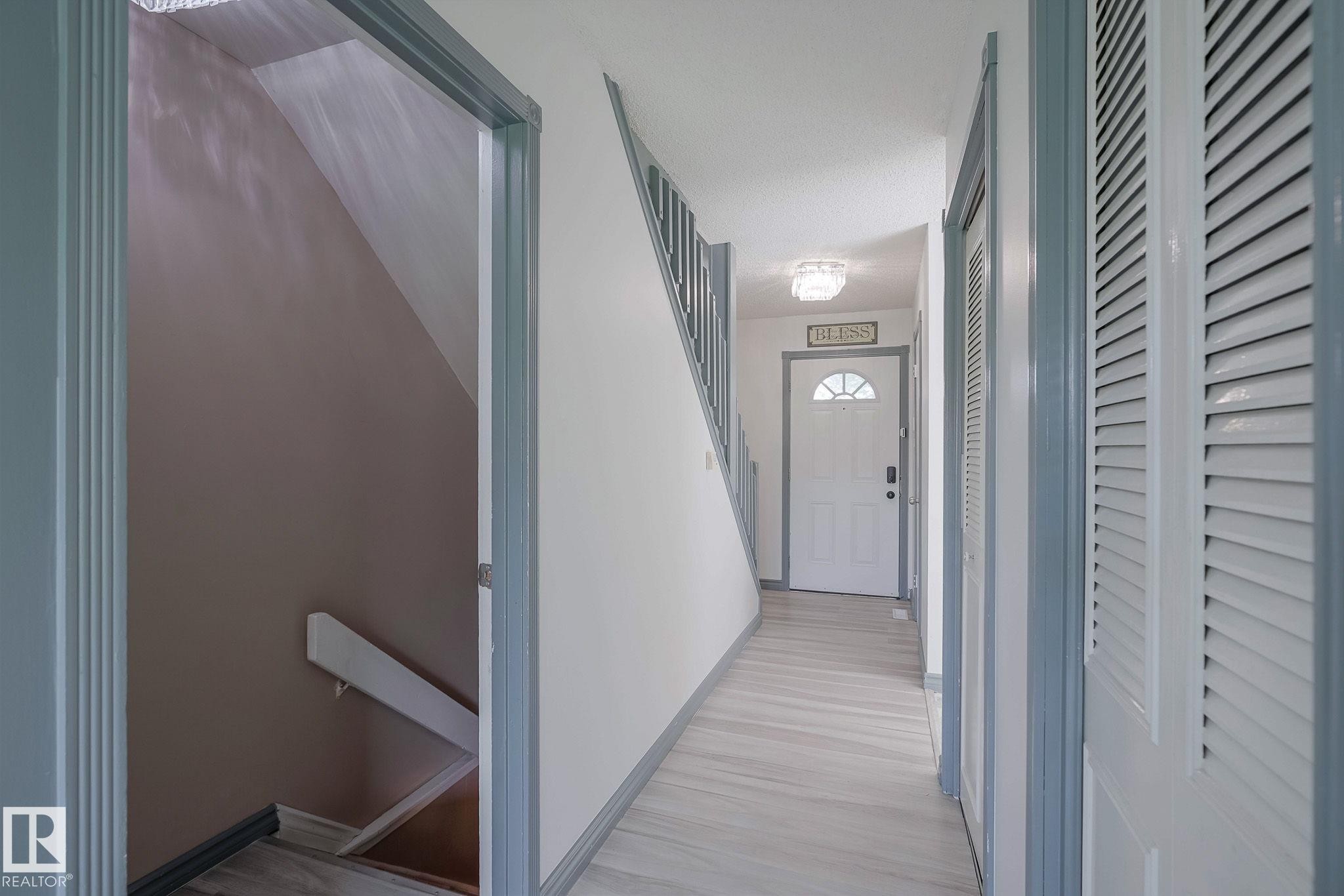 894 Millbourne Road E, Edmonton, AB