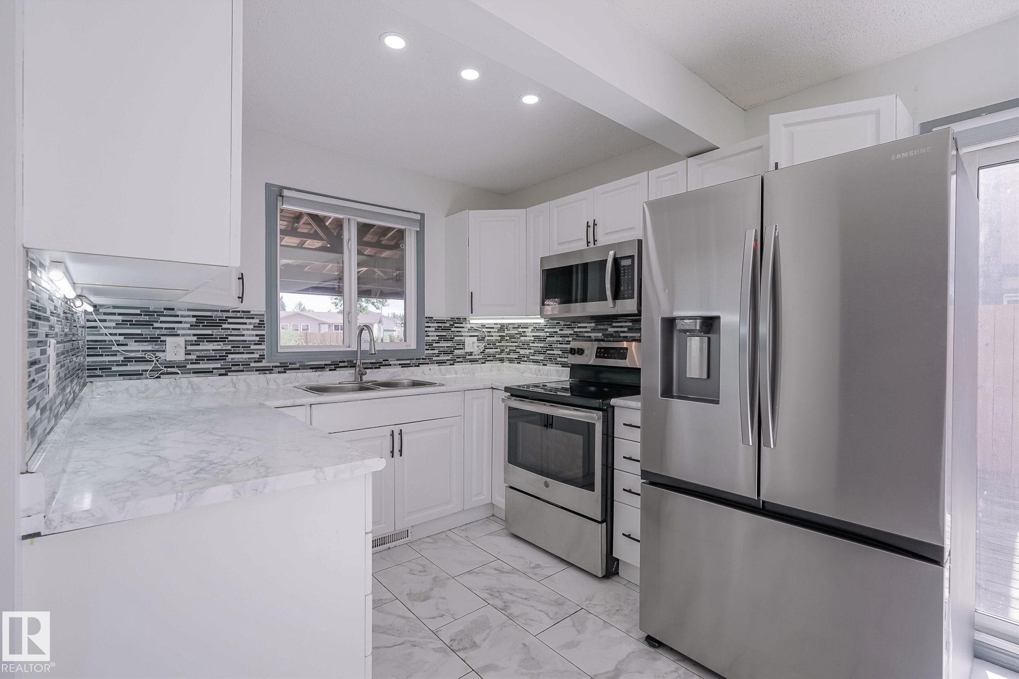 894 Millbourne Road E, Edmonton, AB