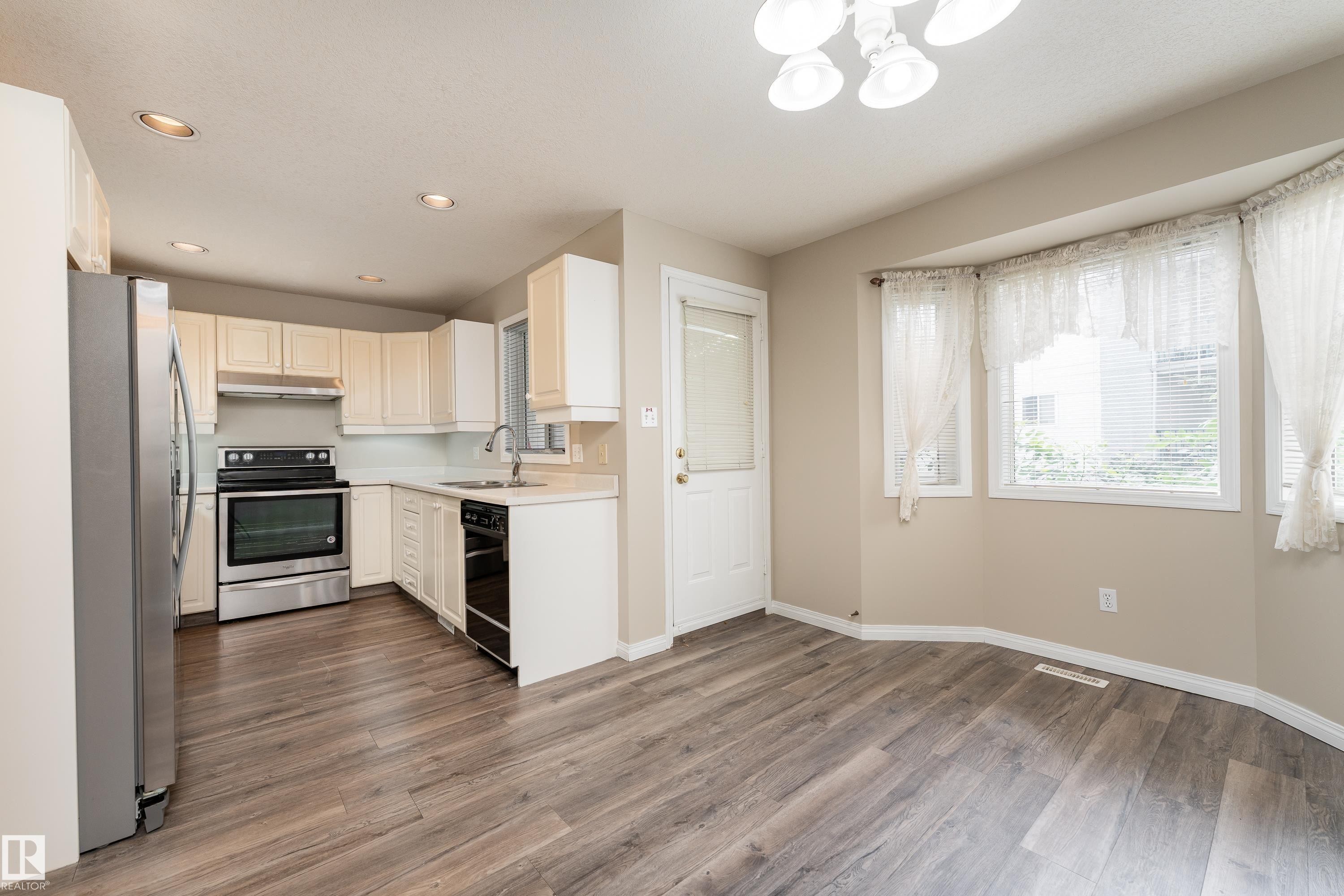 3 9703 174 Street, Edmonton, AB