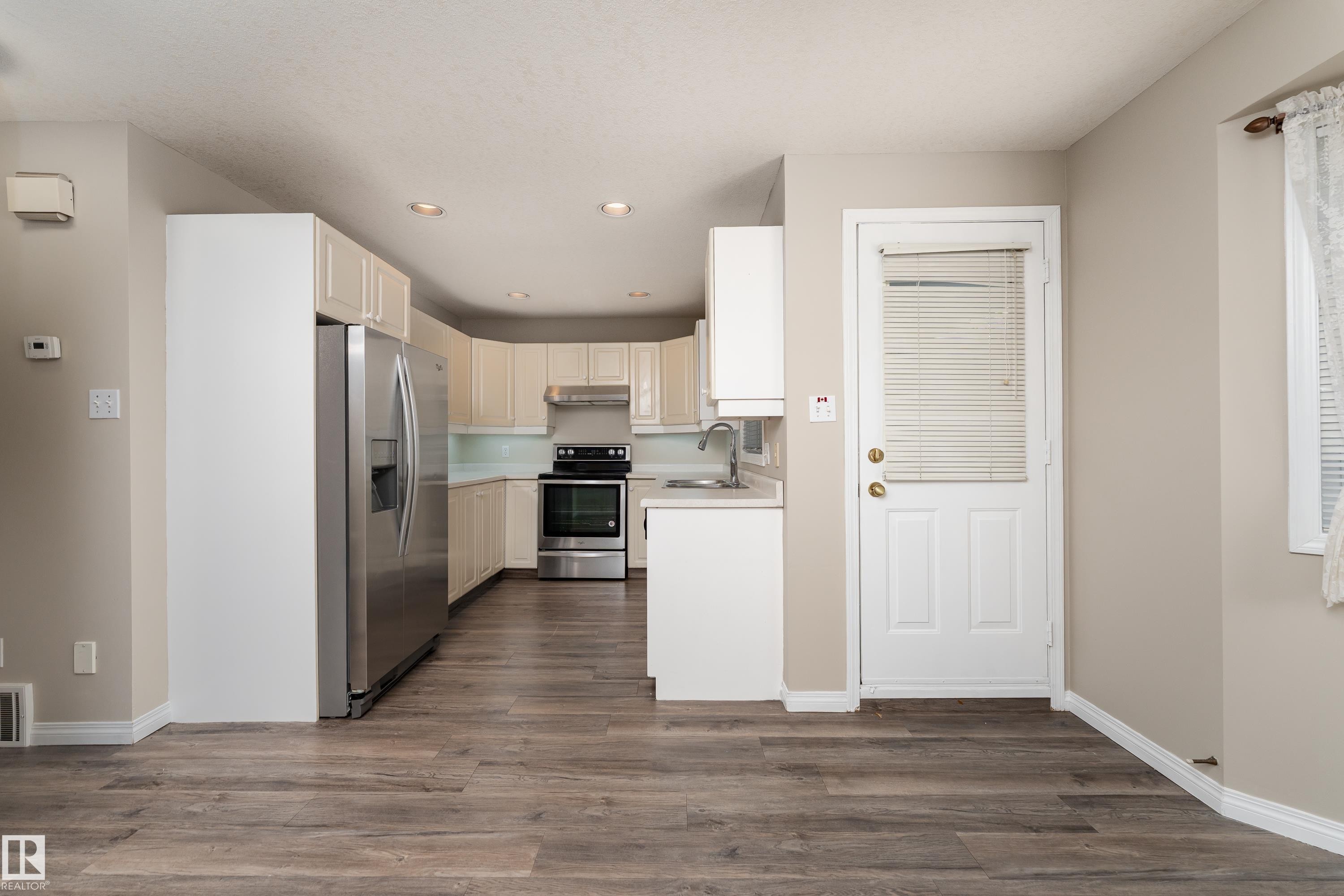 3 9703 174 Street, Edmonton, AB