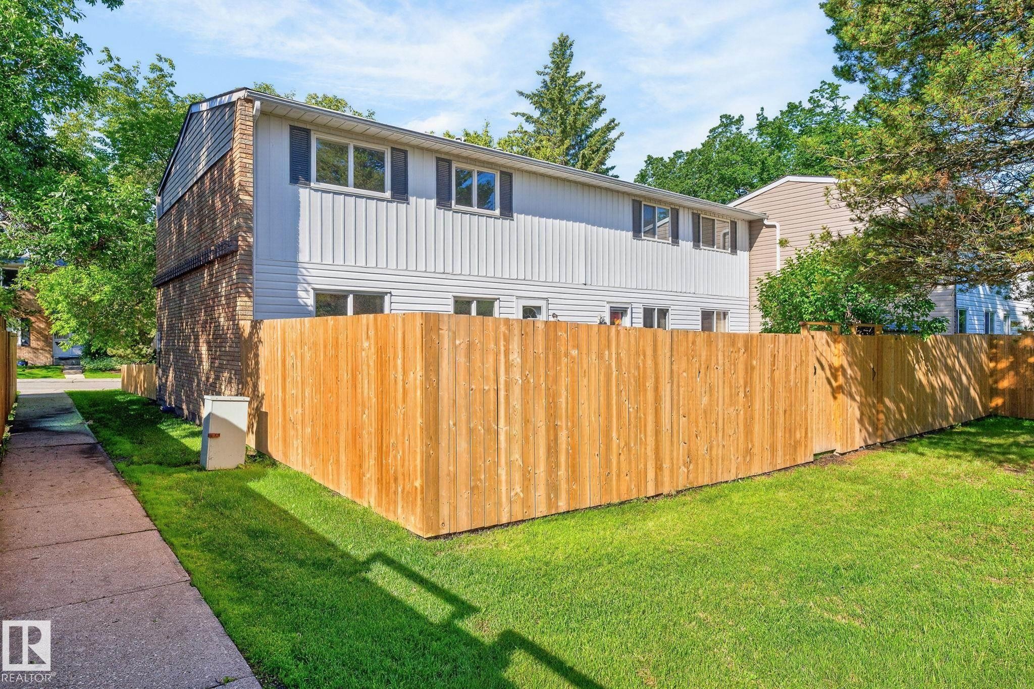 2 Ridgewood, St. Albert, AB