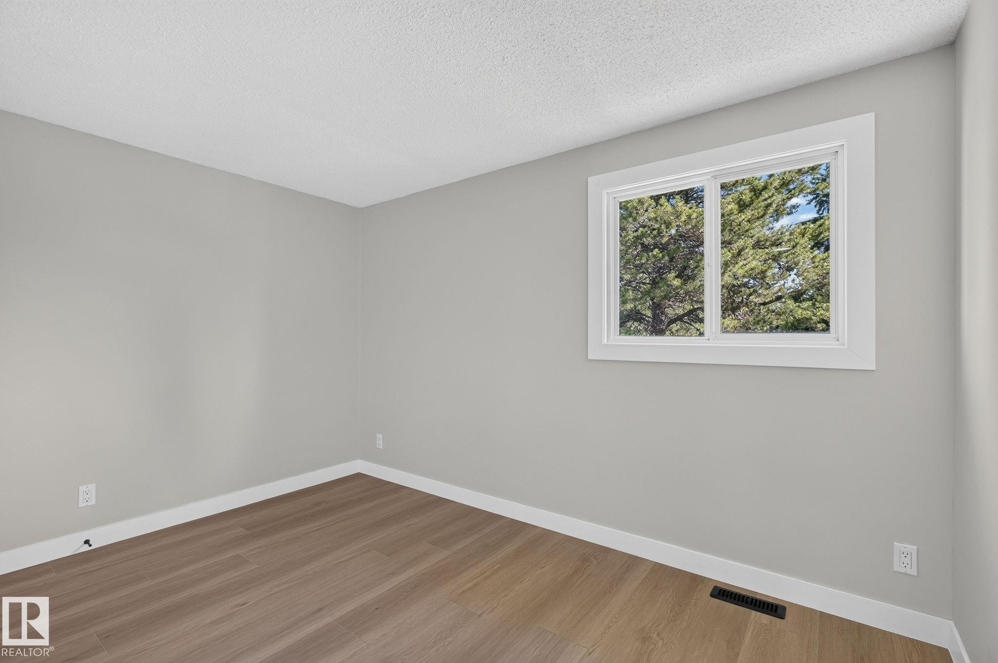 2 Ridgewood, St. Albert, AB