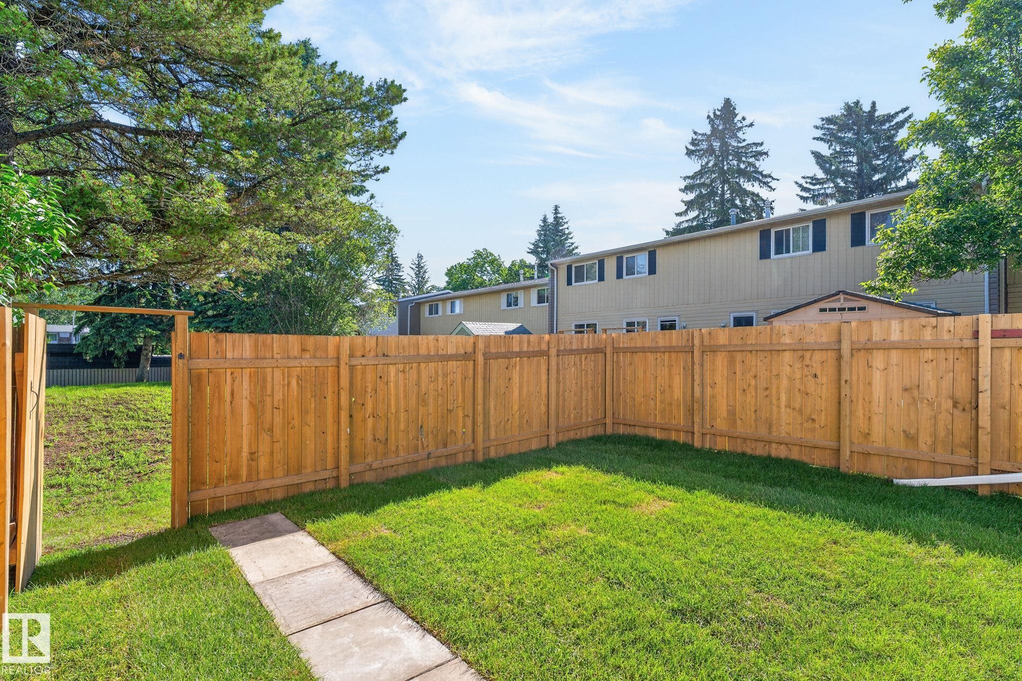 2 Ridgewood, St. Albert, AB