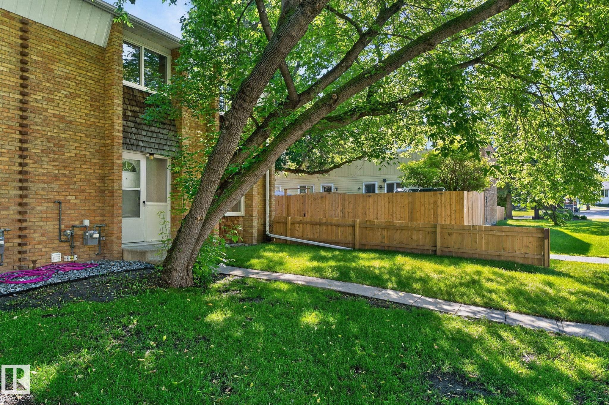 2 Ridgewood, St. Albert, AB