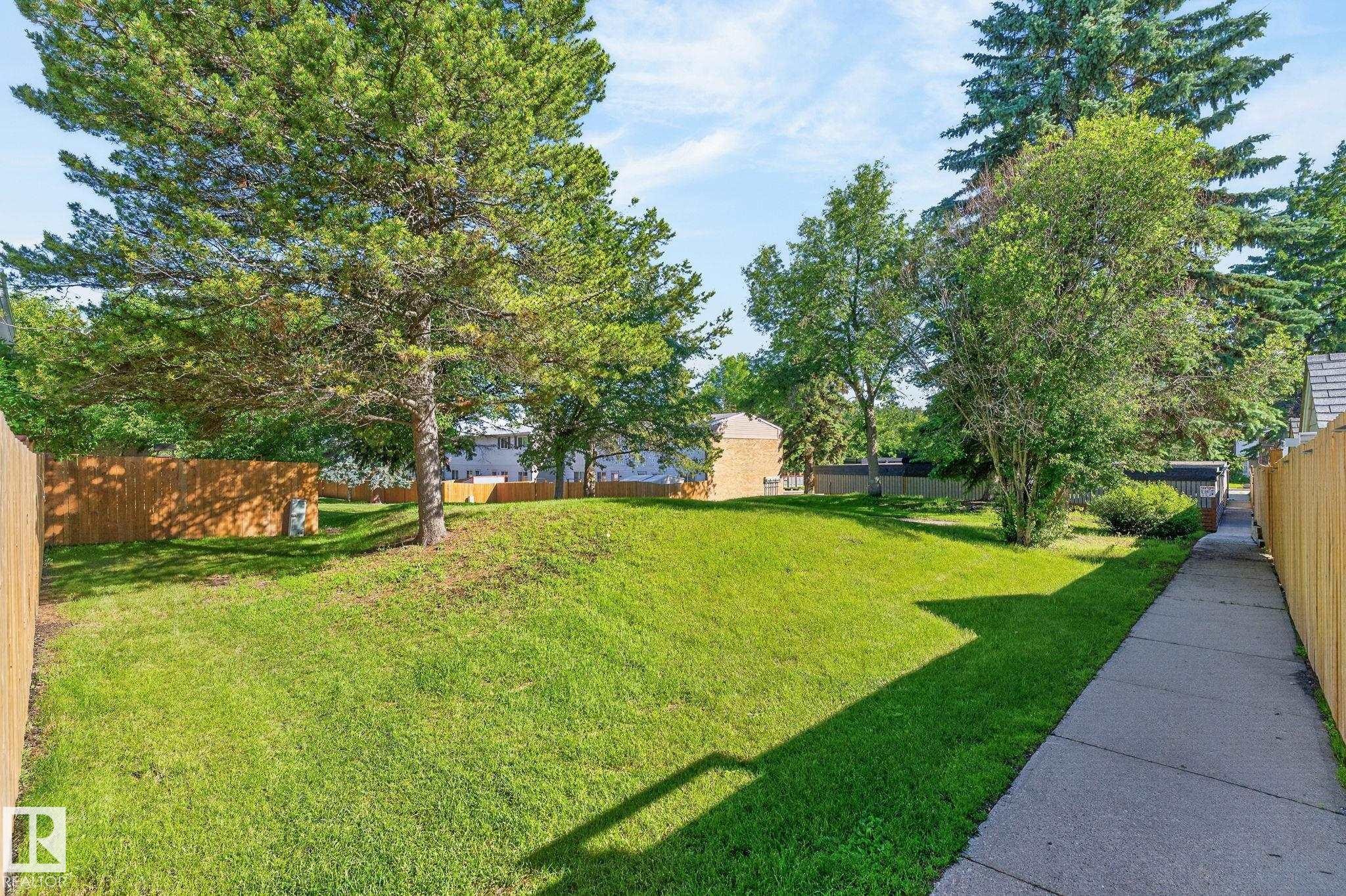 2 Ridgewood, St. Albert, AB
