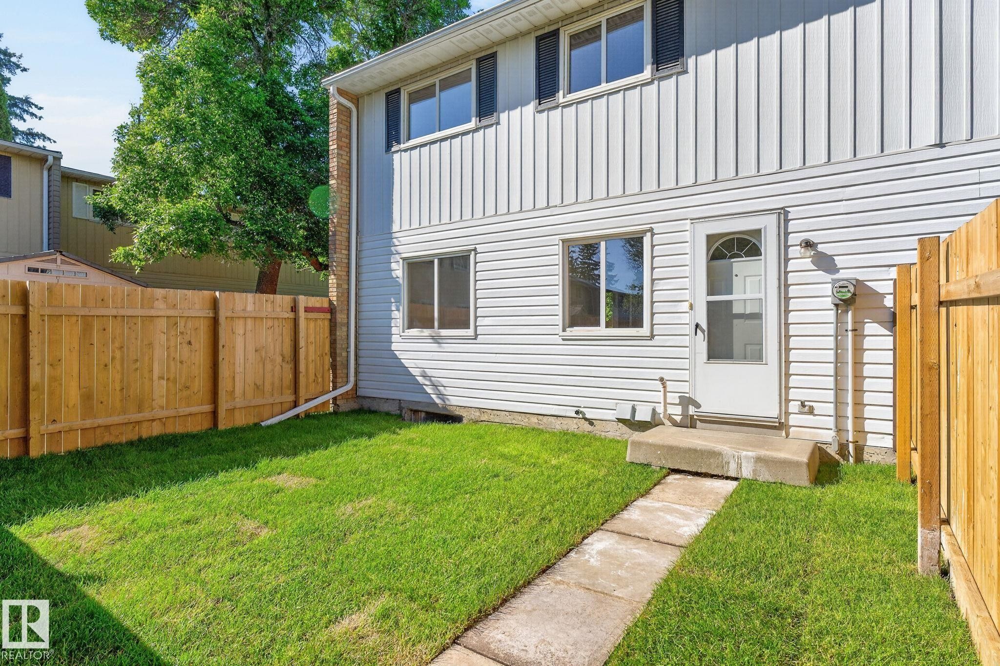 2 Ridgewood, St. Albert, AB