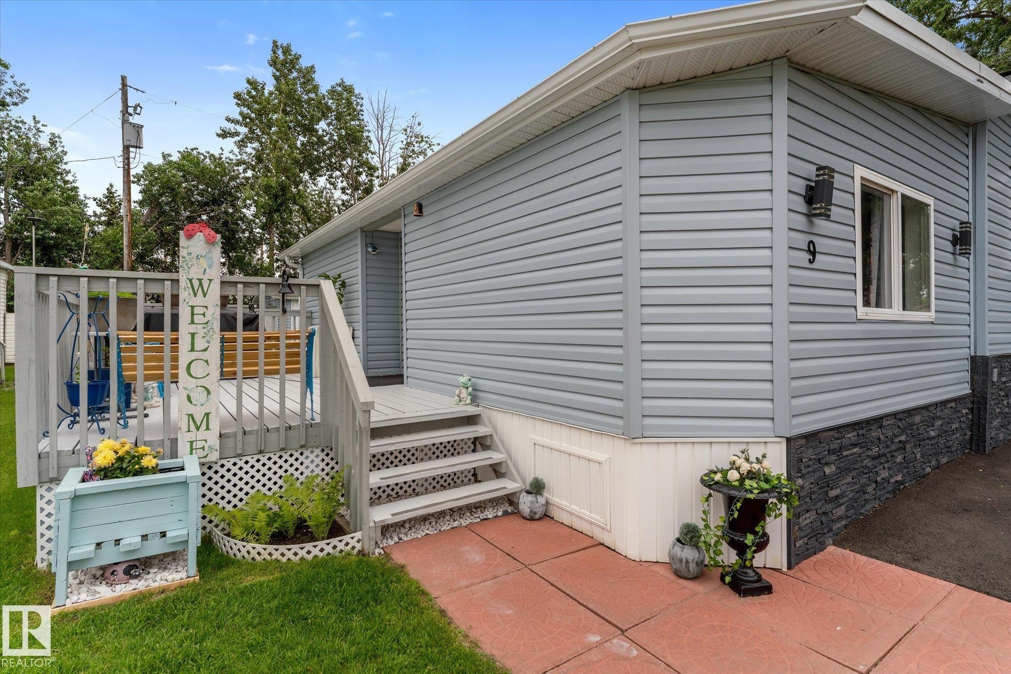 #9 305 Calahoo Rd, Spruce Grove, AB - Outdoor With Exterior