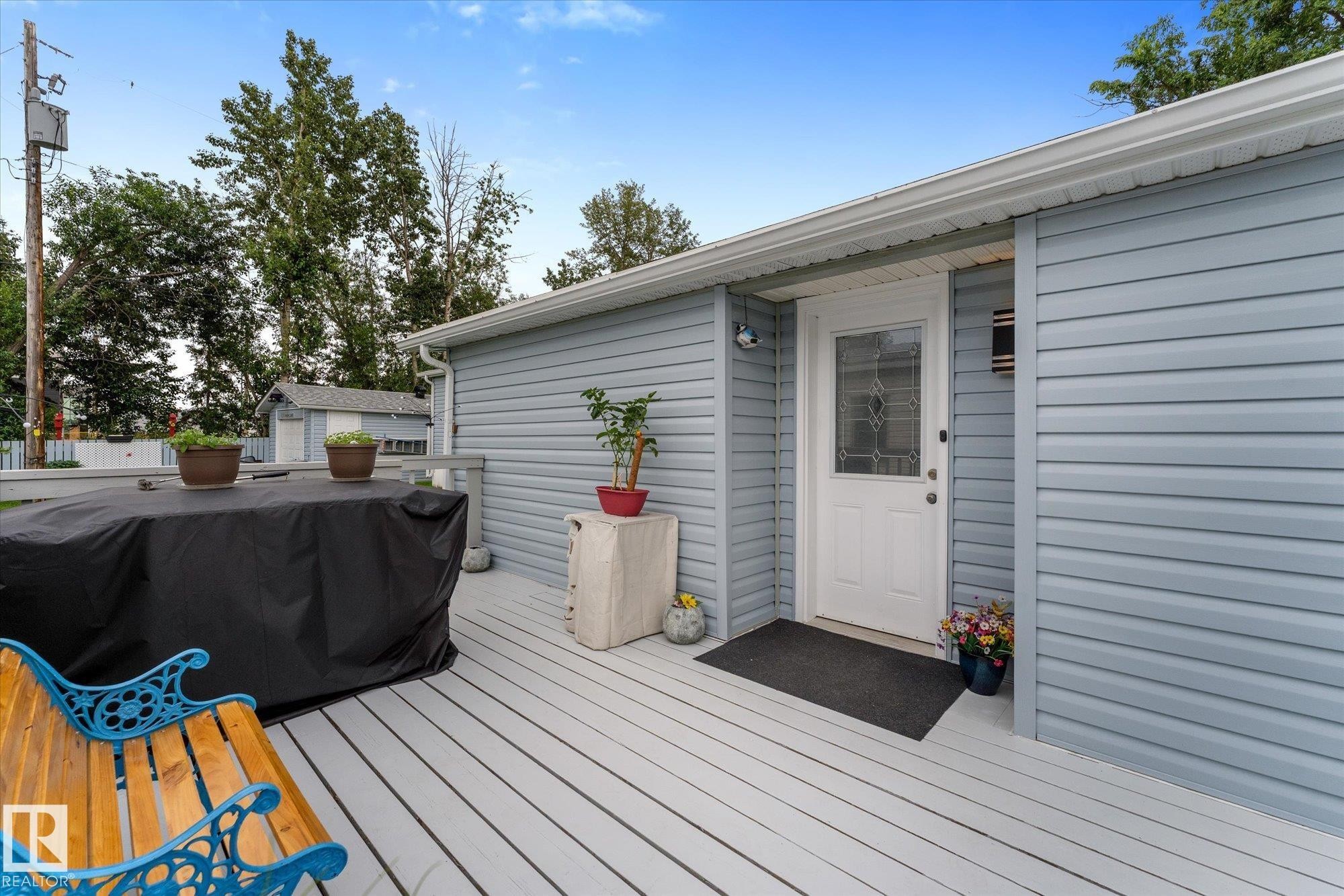 #9 305 Calahoo Rd, Spruce Grove, AB - Outdoor With Exterior