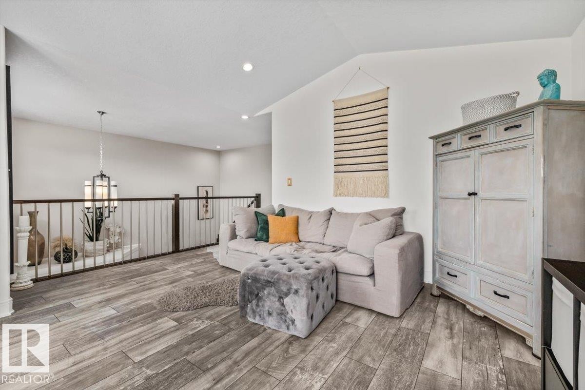 7613 Schmid Crescent Nw, Edmonton, AB