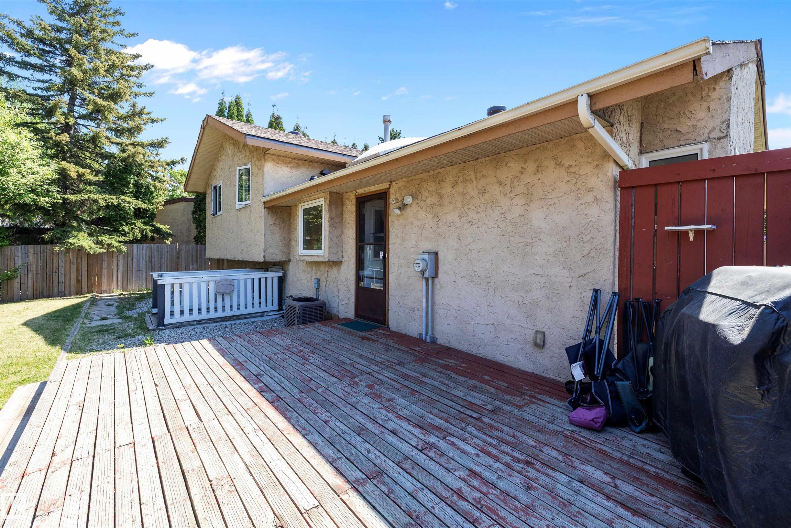2127 40 Street, Edmonton, AB