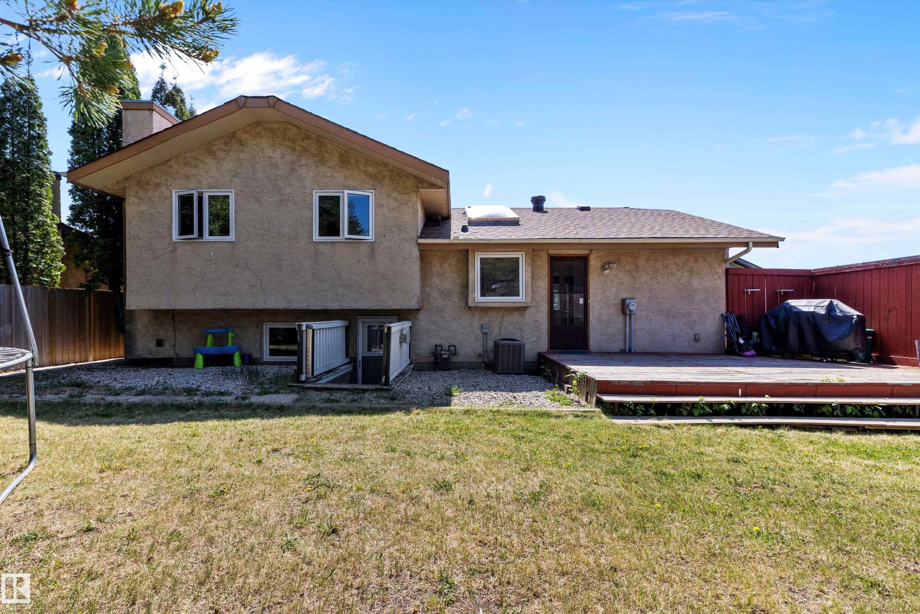 2127 40 Street, Edmonton, AB