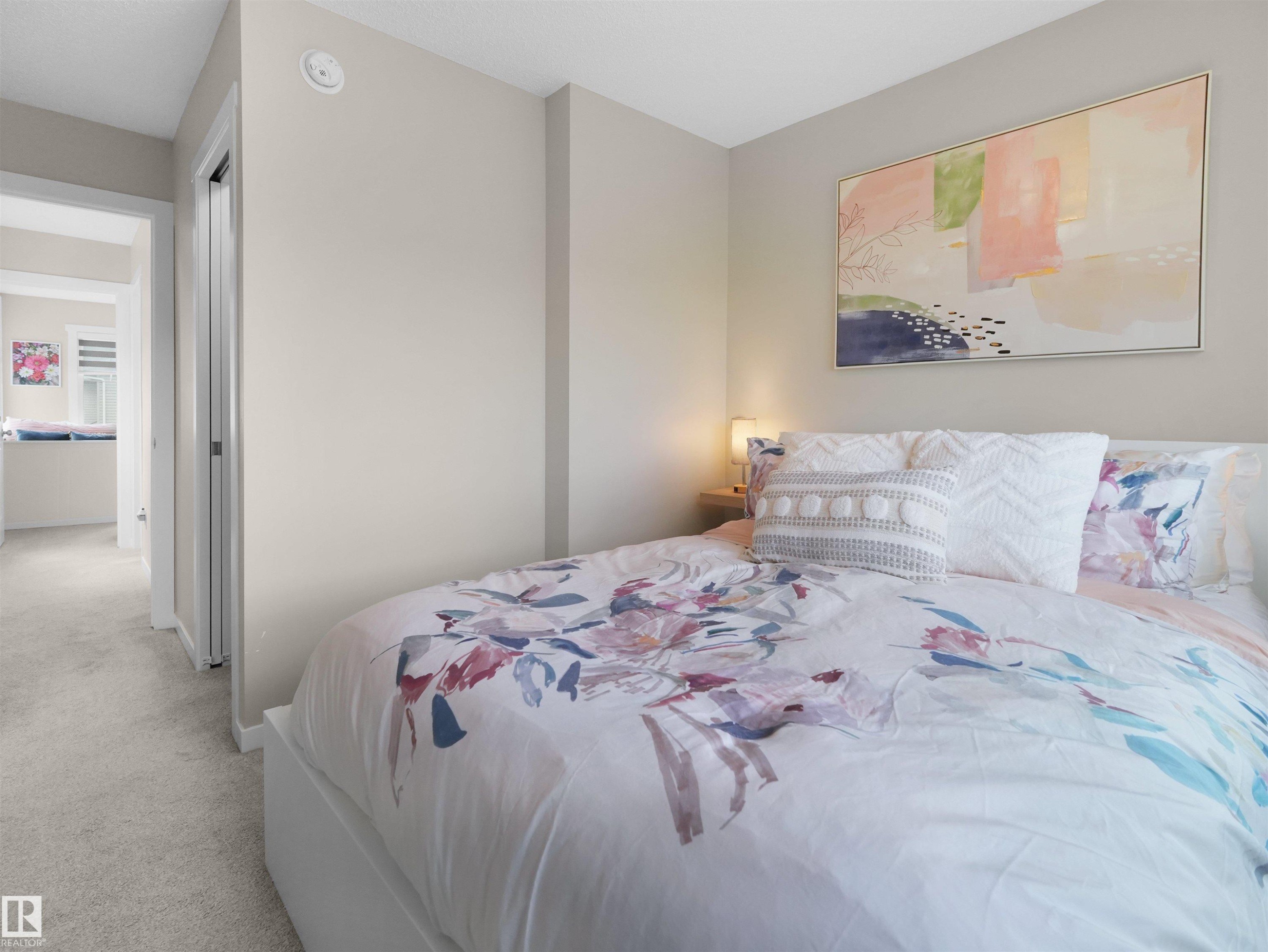 Image quality insufficient for description - #49 17832 78 St Nw, Edmonton, AB - Indoor Photo Showing Bedroom