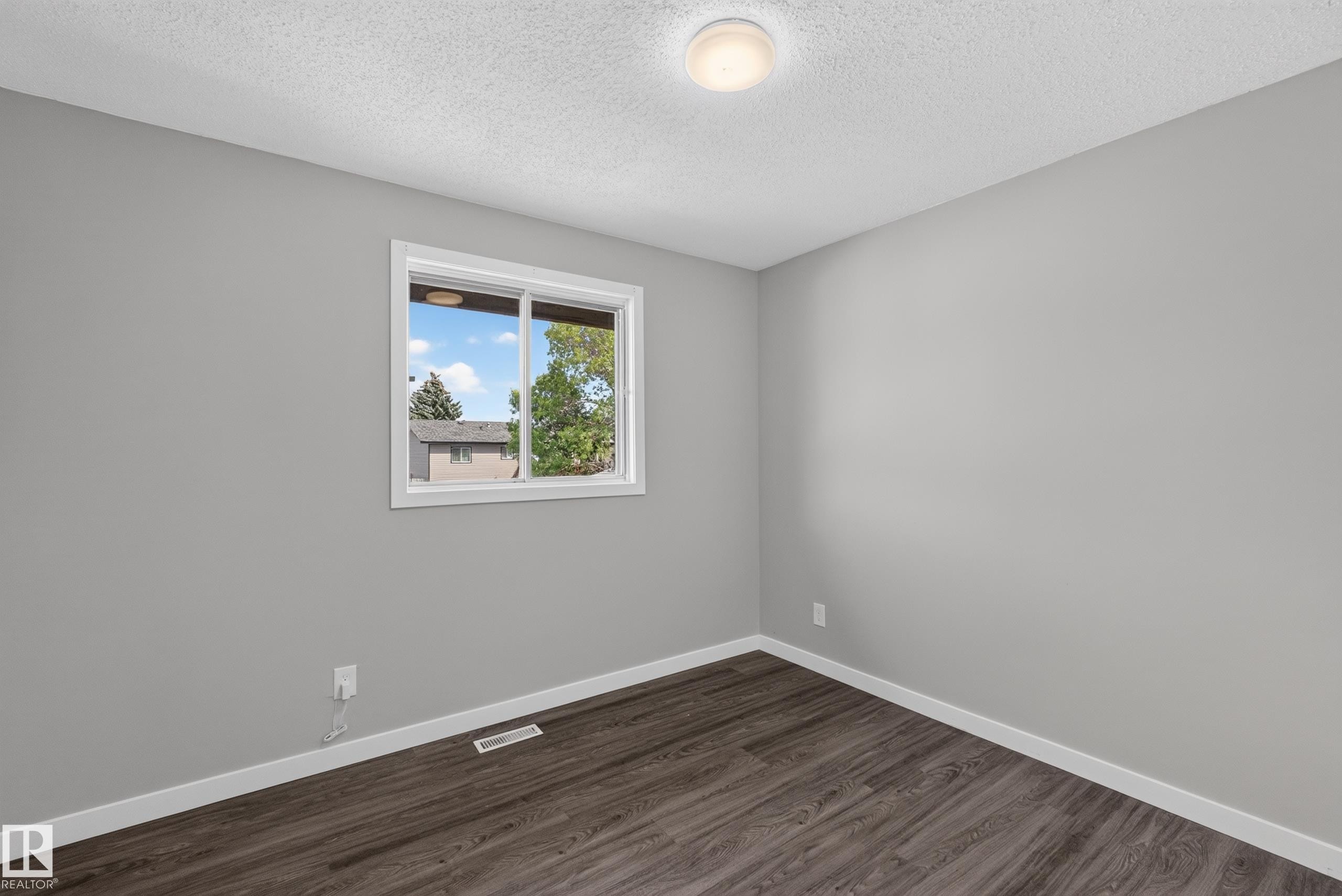 131 Cameron Crescent, Wetaskiwin, AB - Indoor Photo Showing Other Room