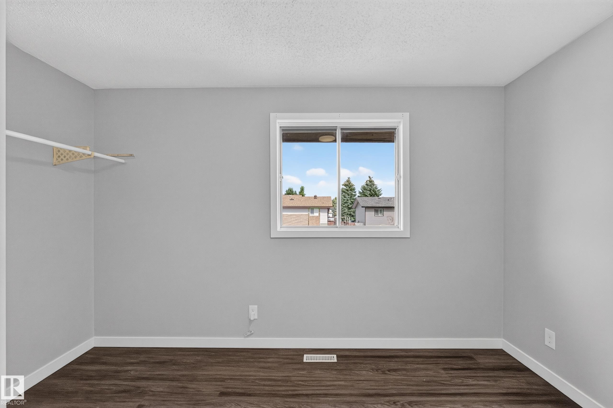 131 Cameron Crescent, Wetaskiwin, AB - Indoor Photo Showing Other Room