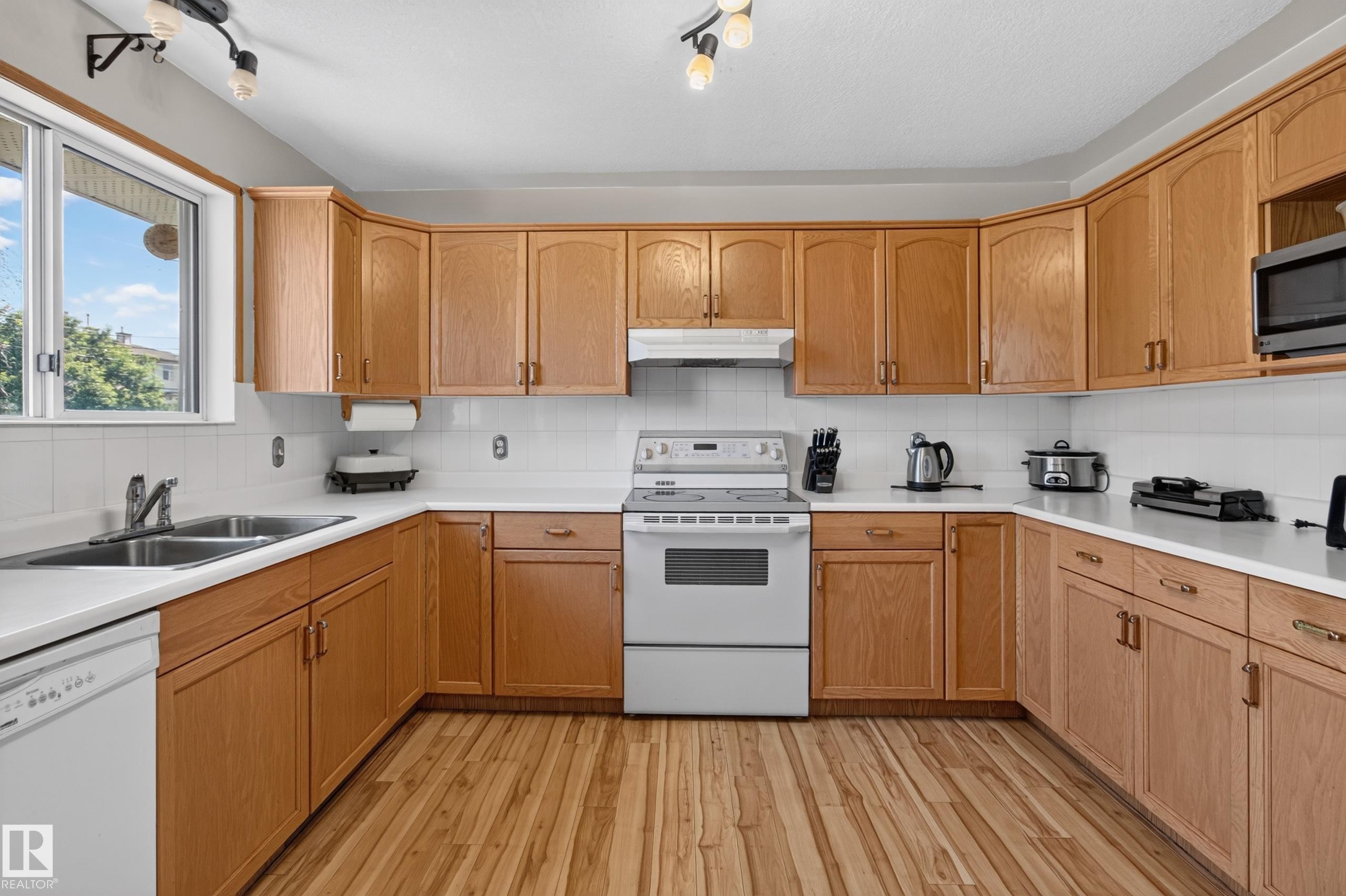 5116 52 Ave, Tofield, AB