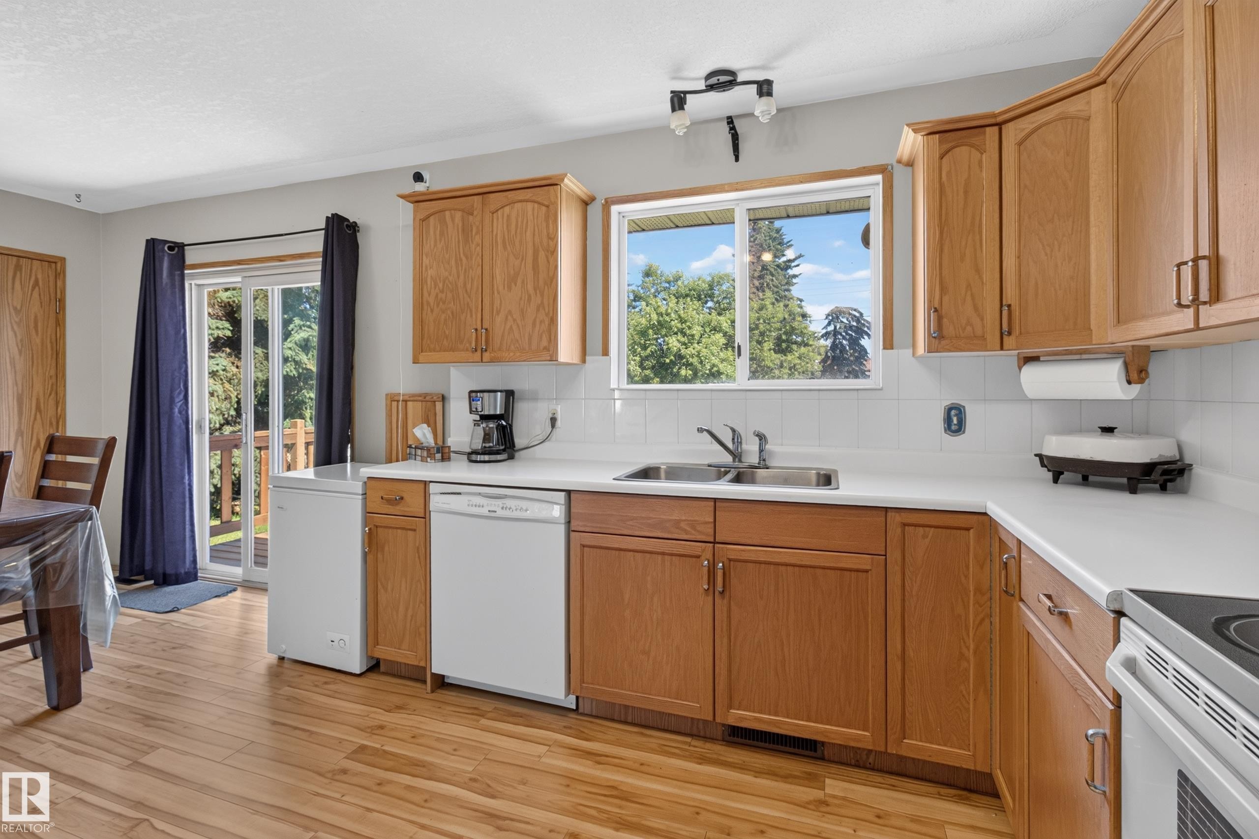 5116 52 Ave, Tofield, AB
