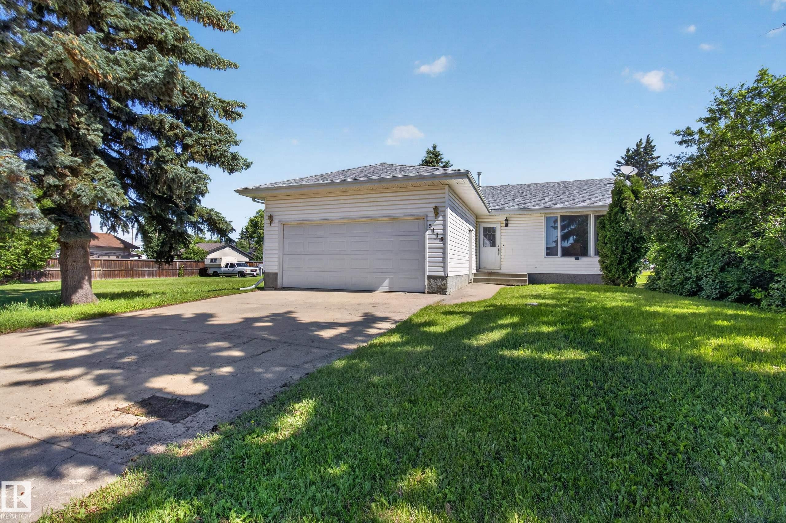 5116 52 Ave, Tofield, AB