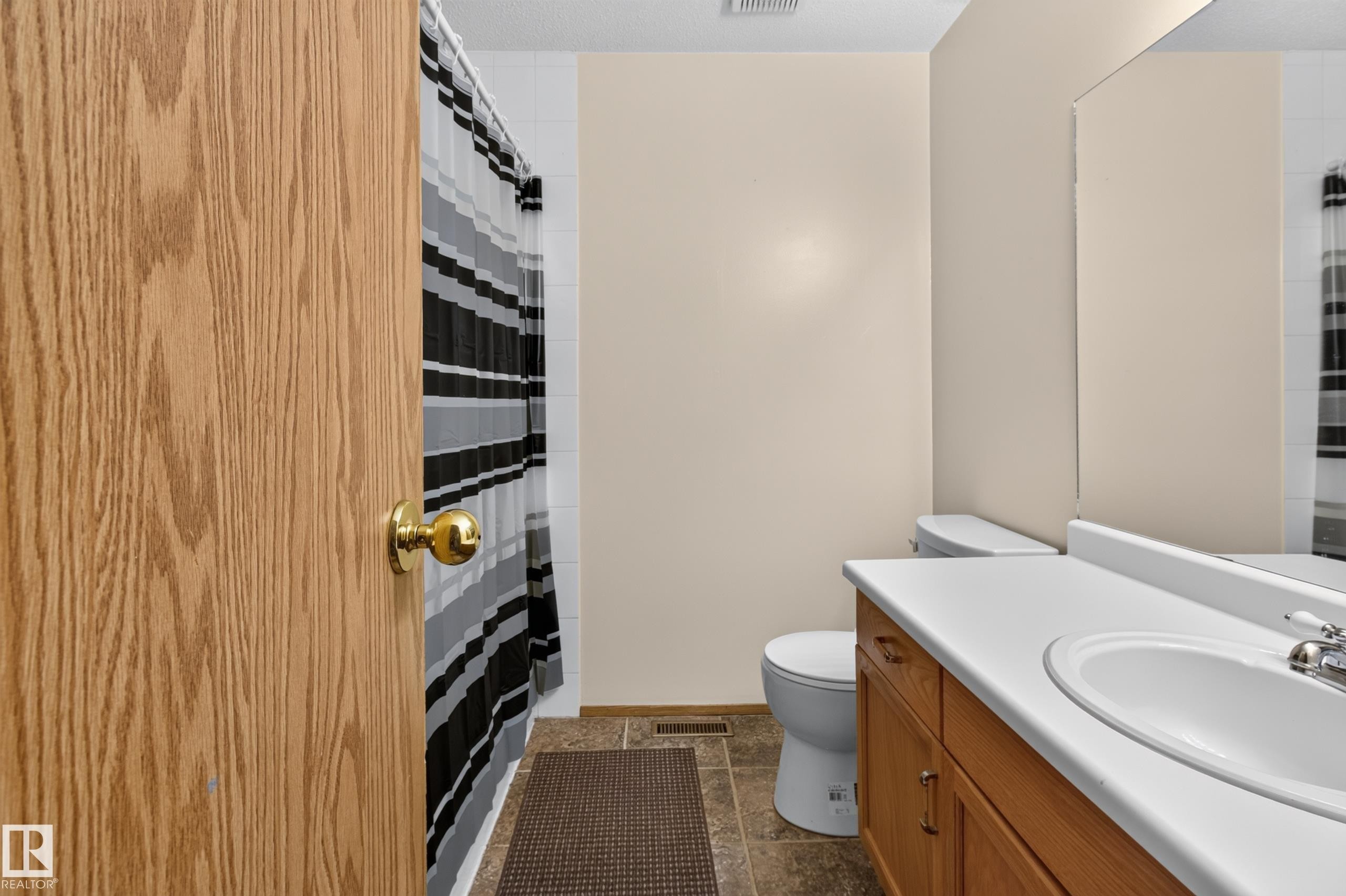 5116 52 Ave, Tofield, AB