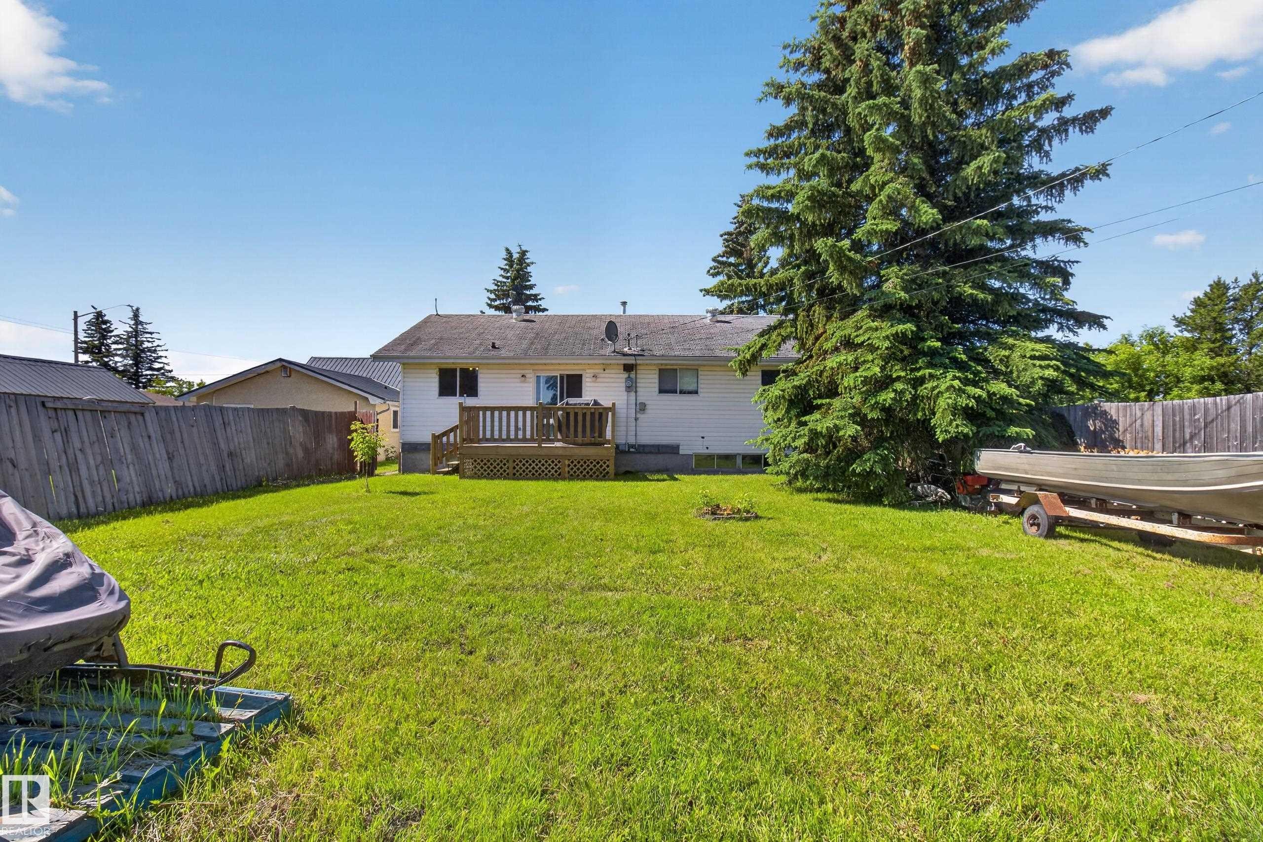 5116 52 Ave, Tofield, AB