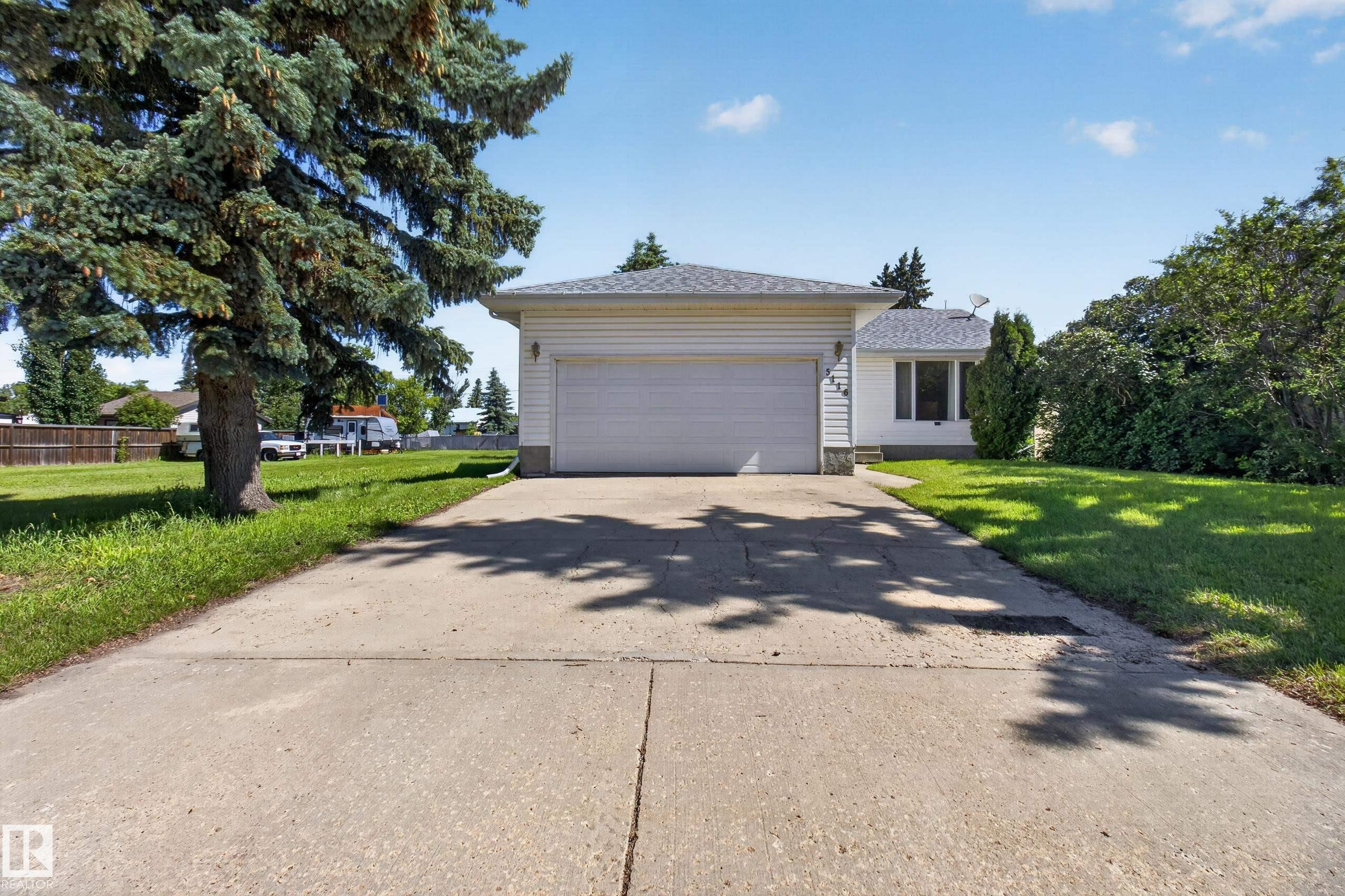 5116 52 Ave, Tofield, AB