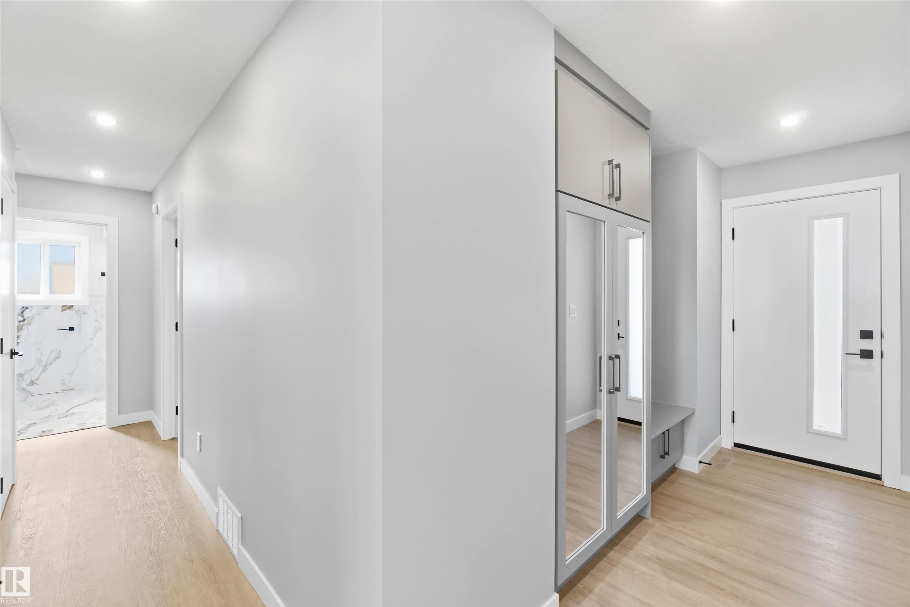8736 66 Avenue Nw, Edmonton, AB - Indoor Photo Showing Other Room