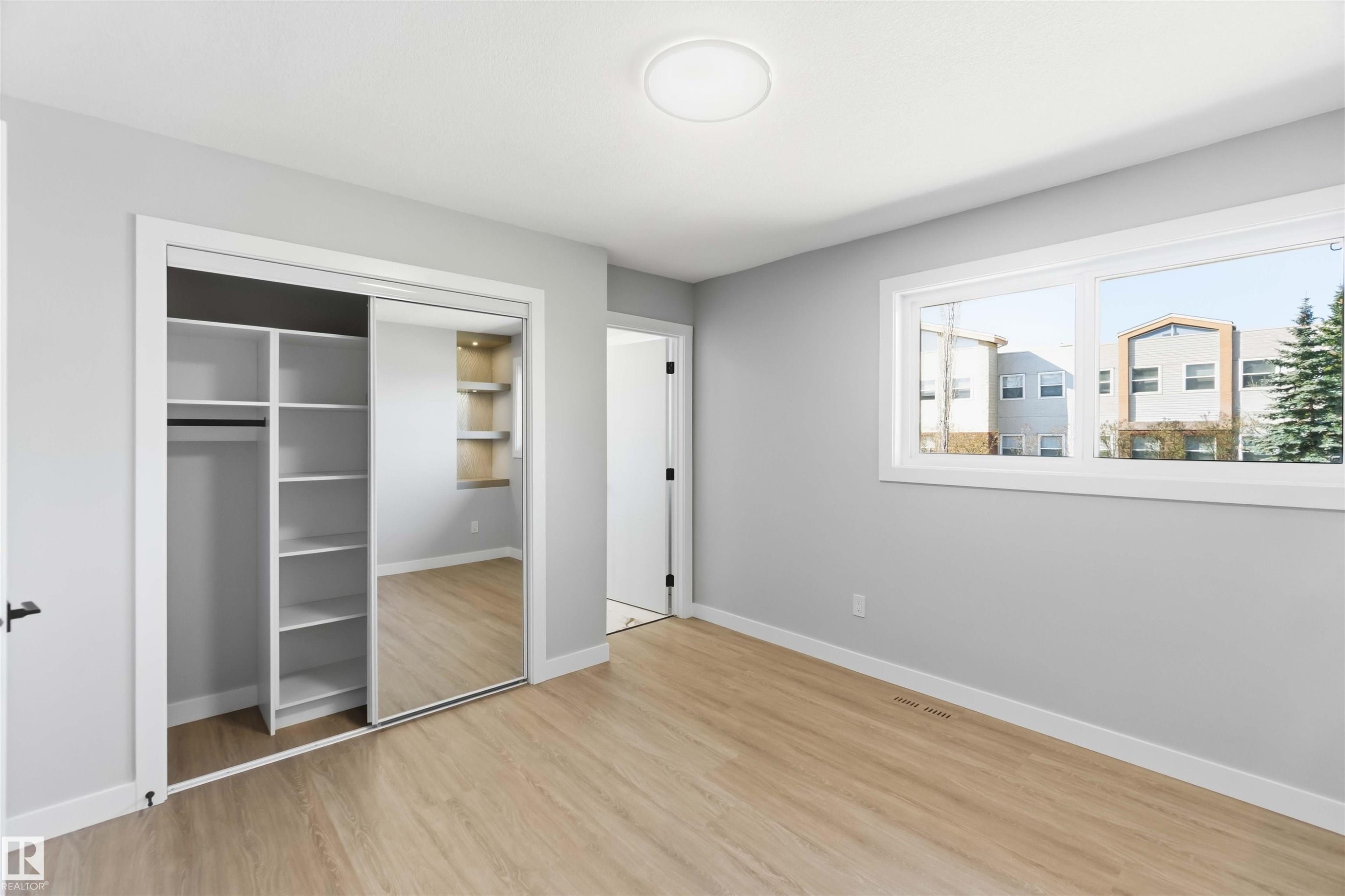 8736 66 Avenue Nw, Edmonton, AB - Indoor Photo Showing Other Room