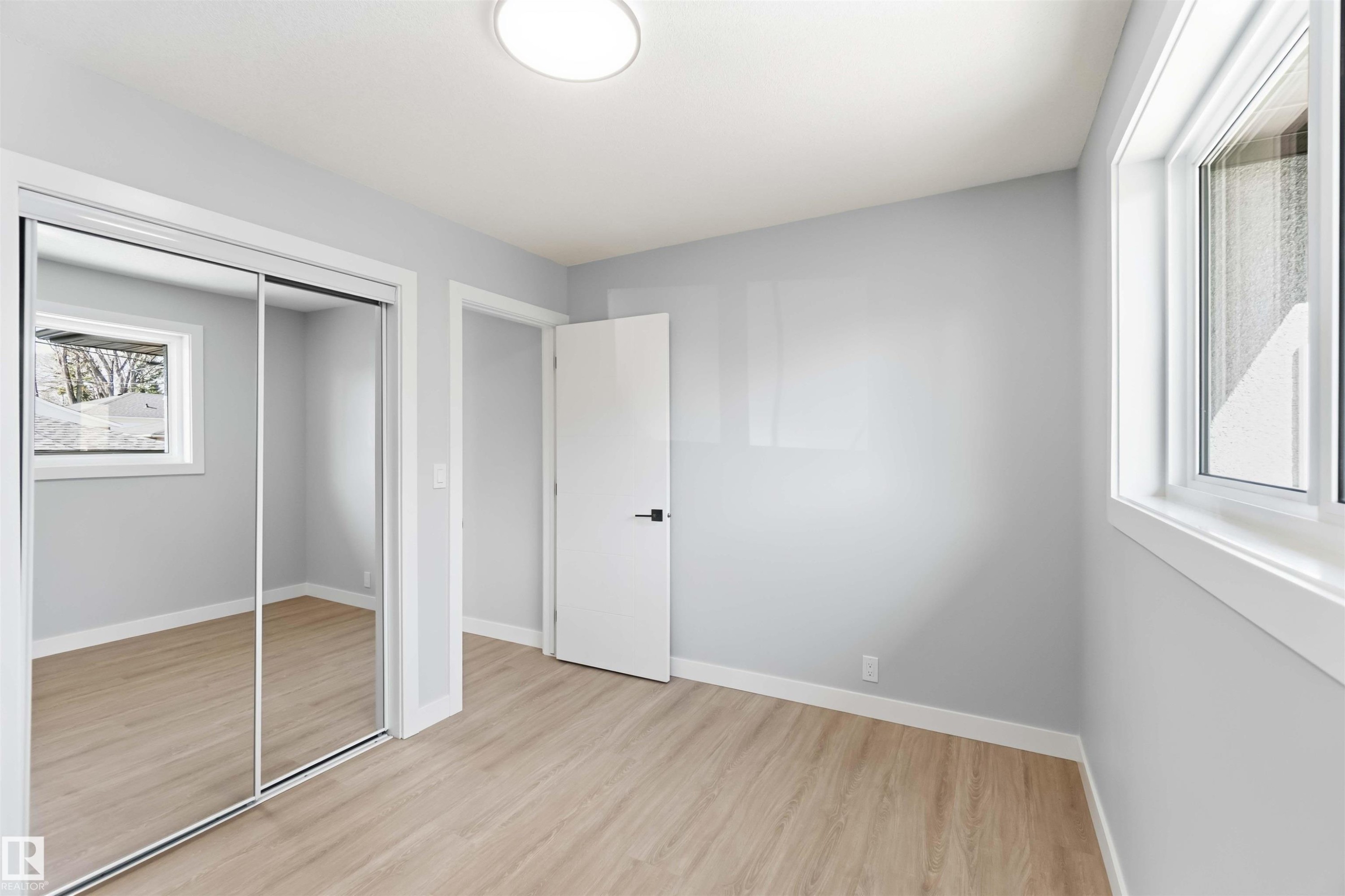 8736 66 Avenue Nw, Edmonton, AB - Indoor Photo Showing Other Room