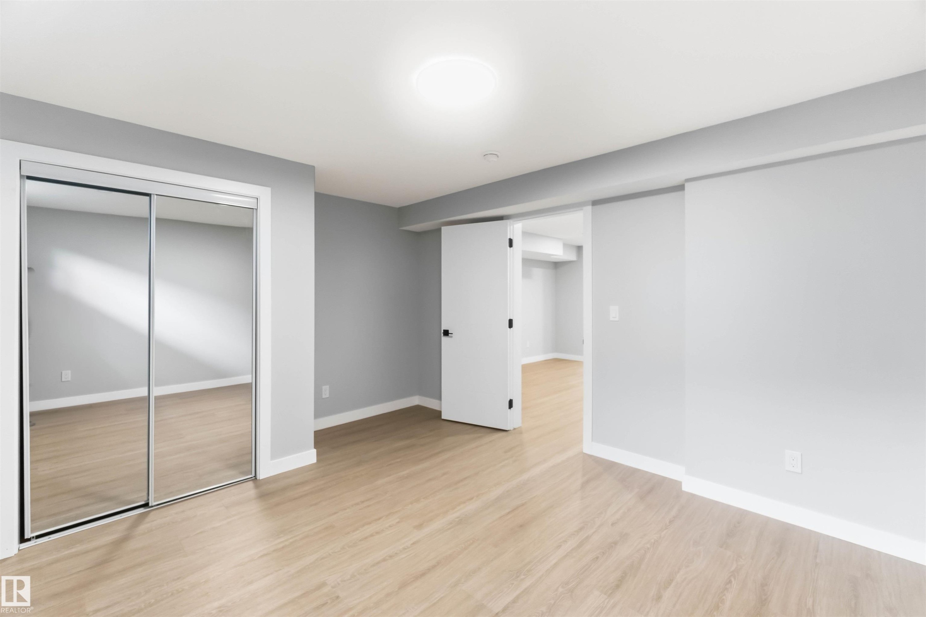 8736 66 Avenue Nw, Edmonton, AB - Indoor Photo Showing Other Room