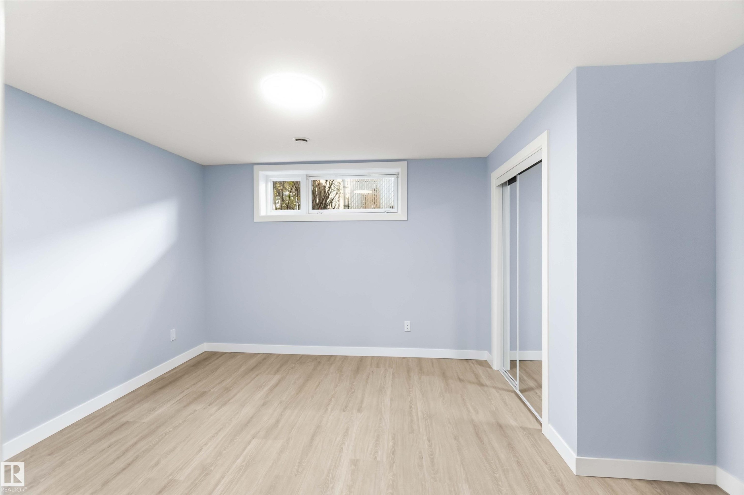 8736 66 Avenue Nw, Edmonton, AB - Indoor Photo Showing Other Room