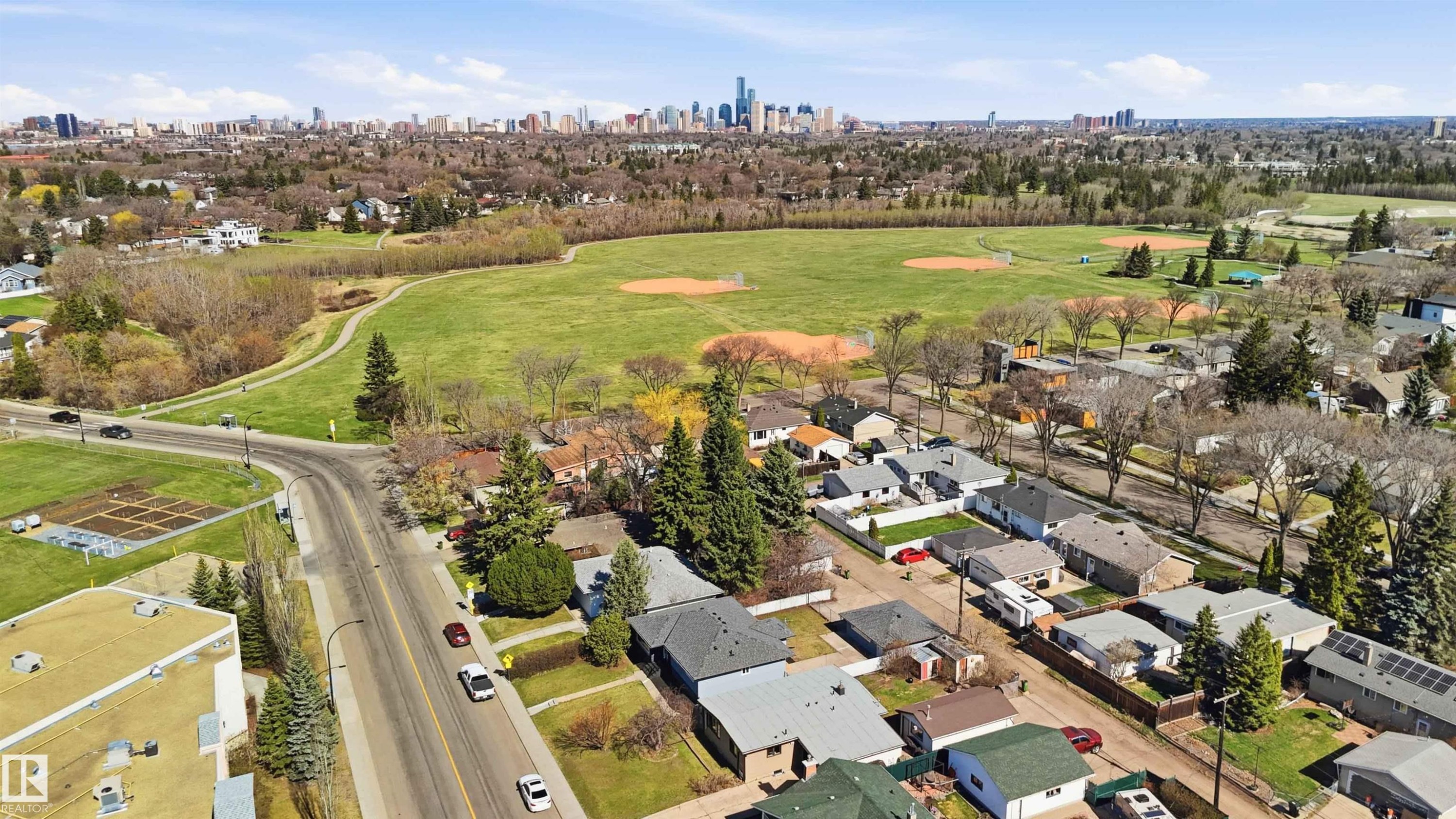 8736 66 Avenue Nw, Edmonton, AB - Outdoor With View