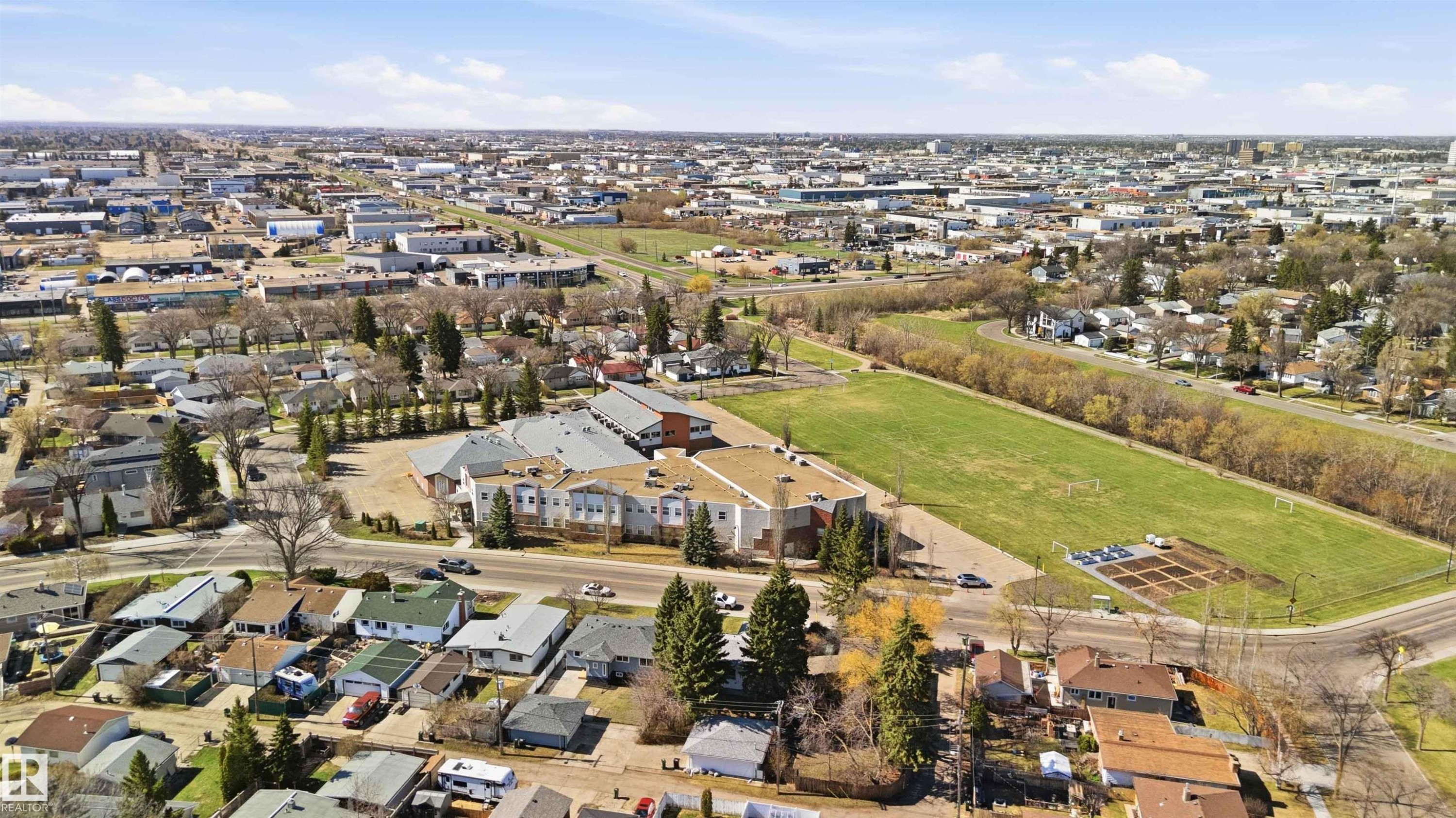 8736 66 Avenue Nw, Edmonton, AB - Outdoor With View