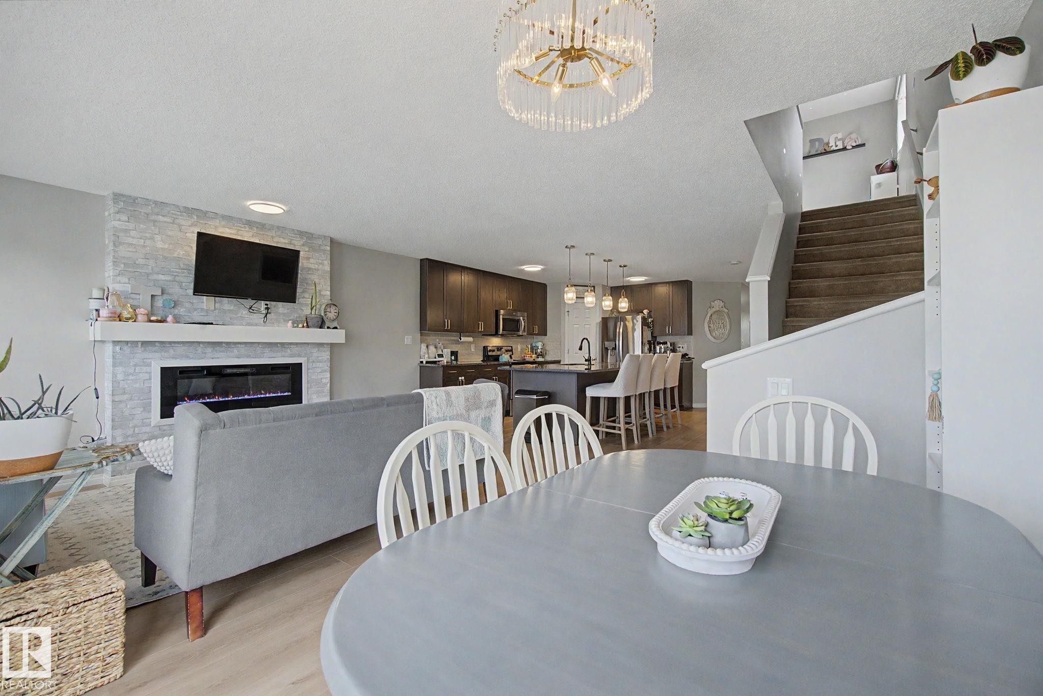 2326 74 Street, Edmonton, AB