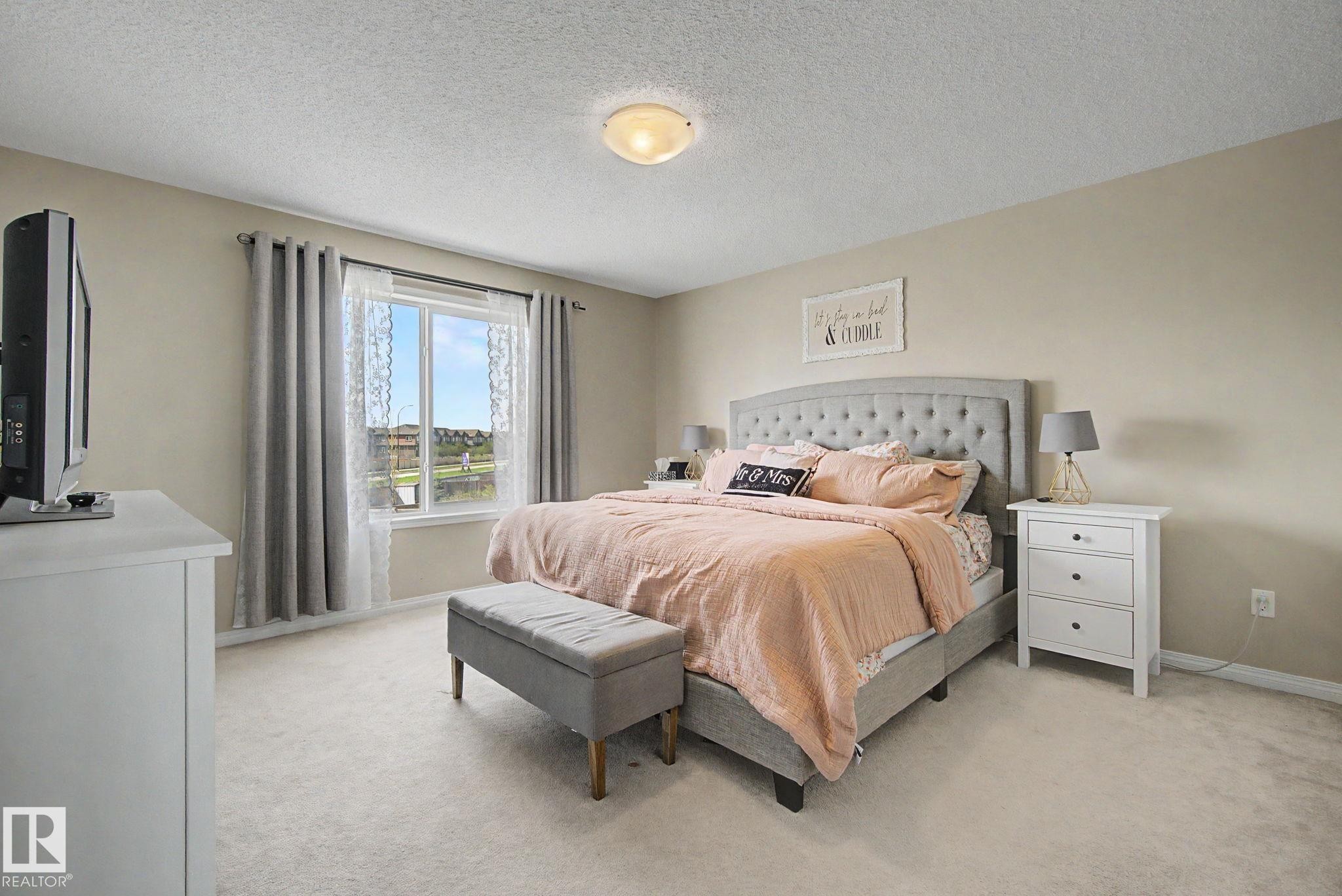 2326 74 Street, Edmonton, AB
