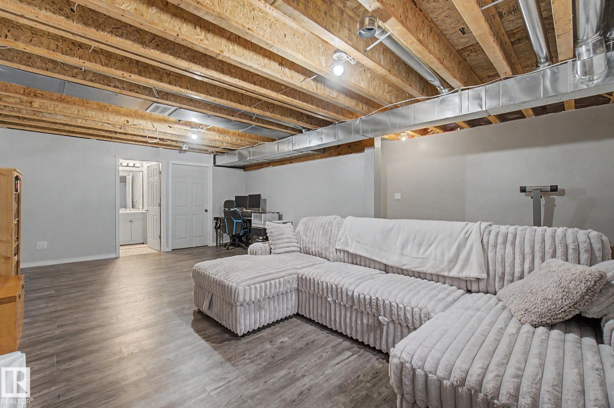 2326 74 Street, Edmonton, AB