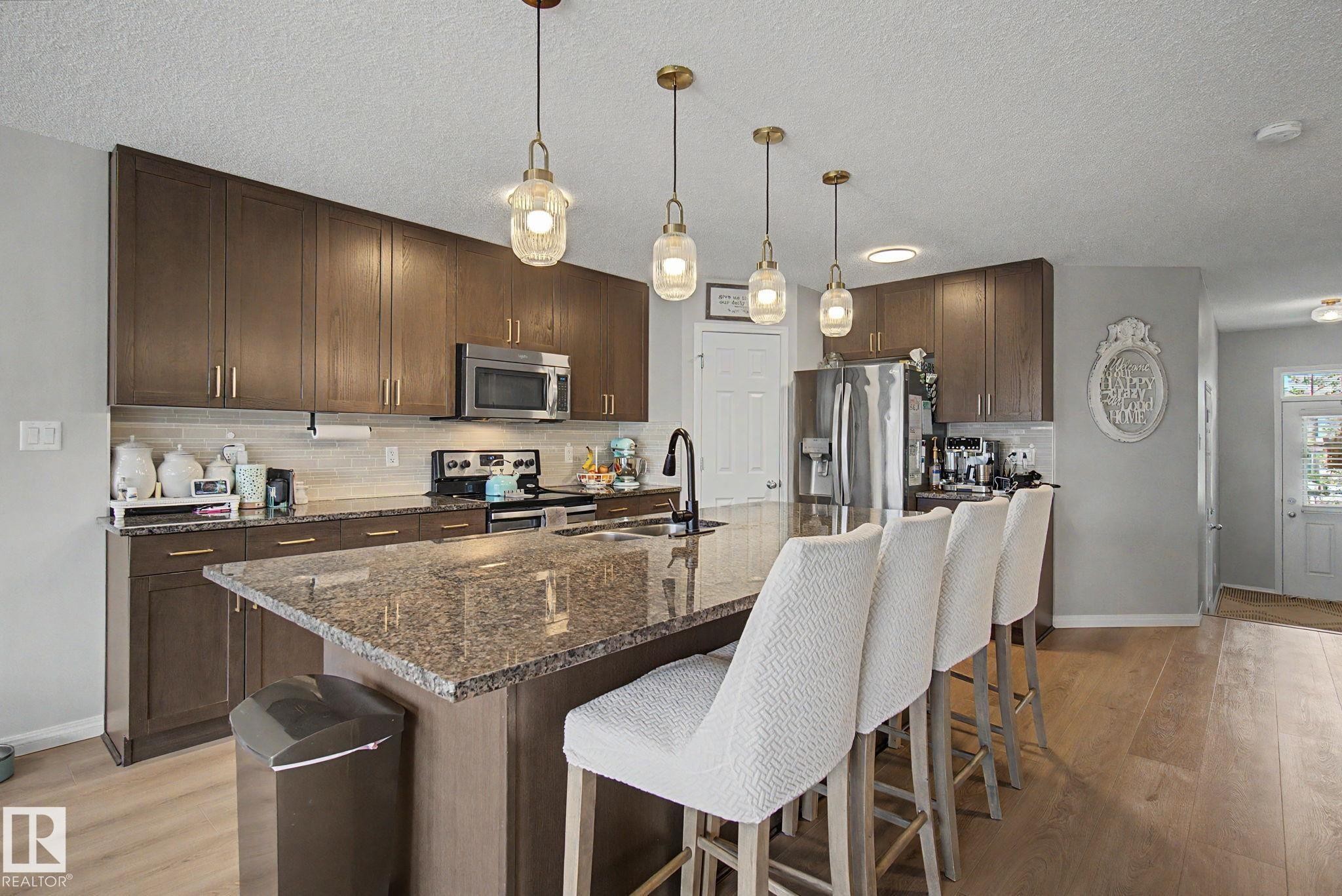 2326 74 Street, Edmonton, AB