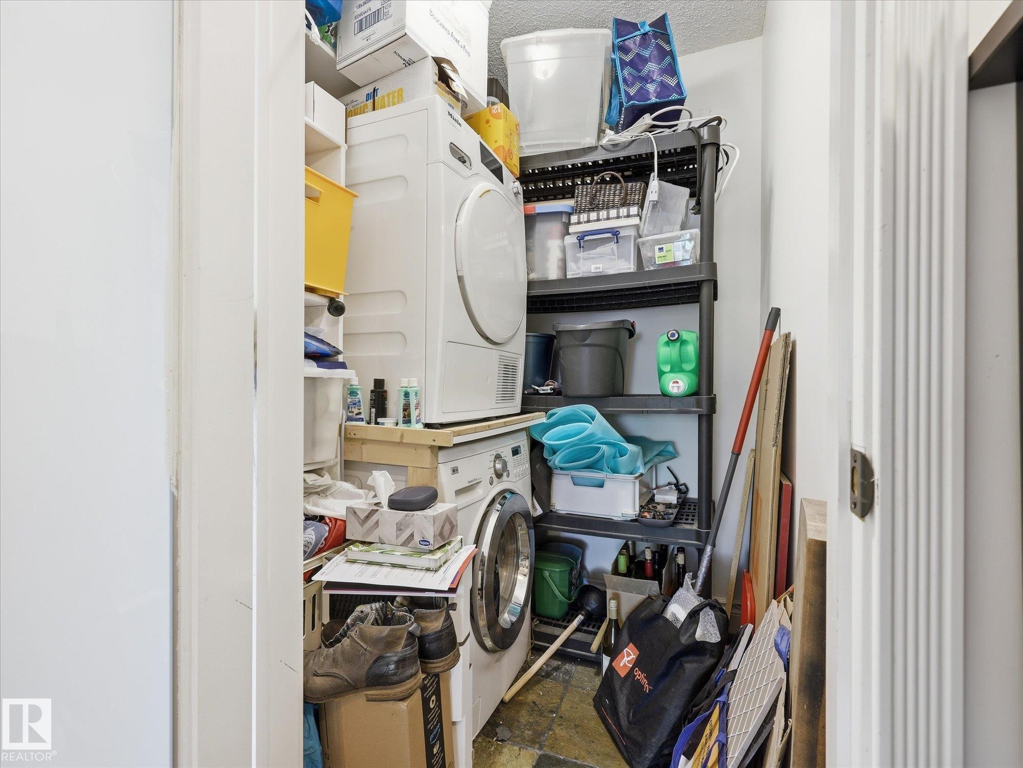 Image quality insufficient for description - 301 10003 87 Avenue, Edmonton, AB - Indoor Photo Showing Laundry Room