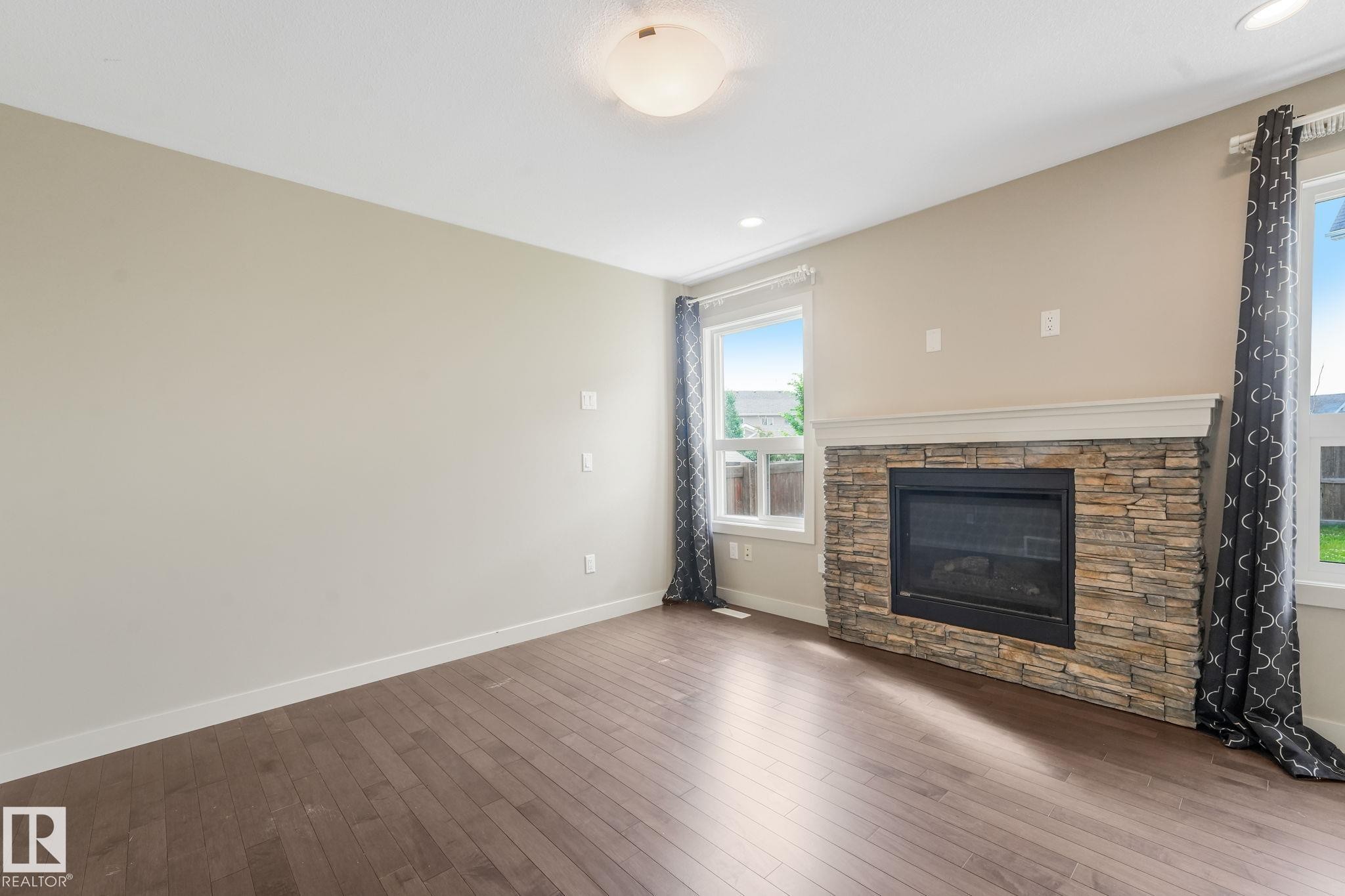 16619 14 Avenue, Edmonton, AB