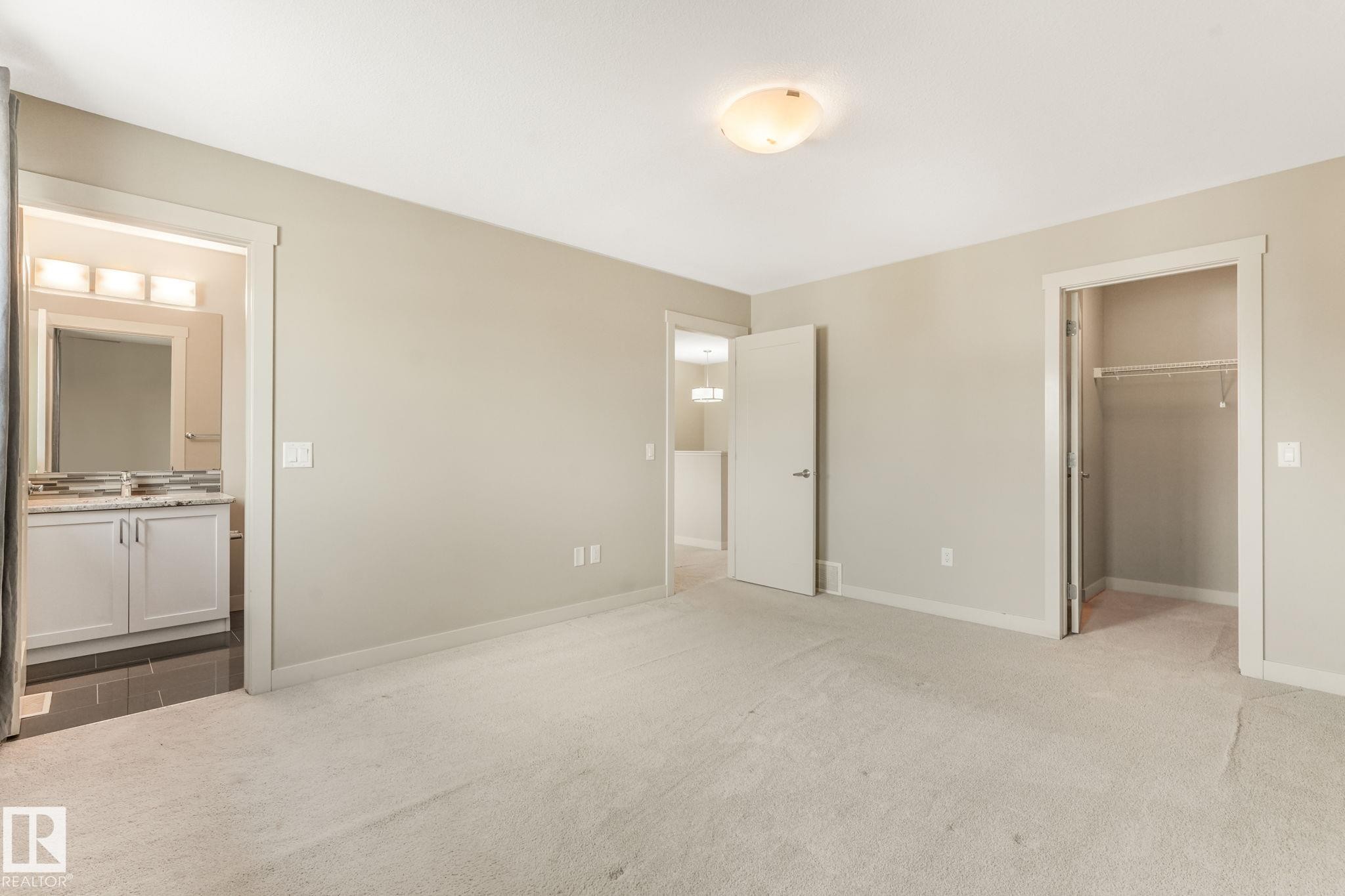 16619 14 Avenue, Edmonton, AB