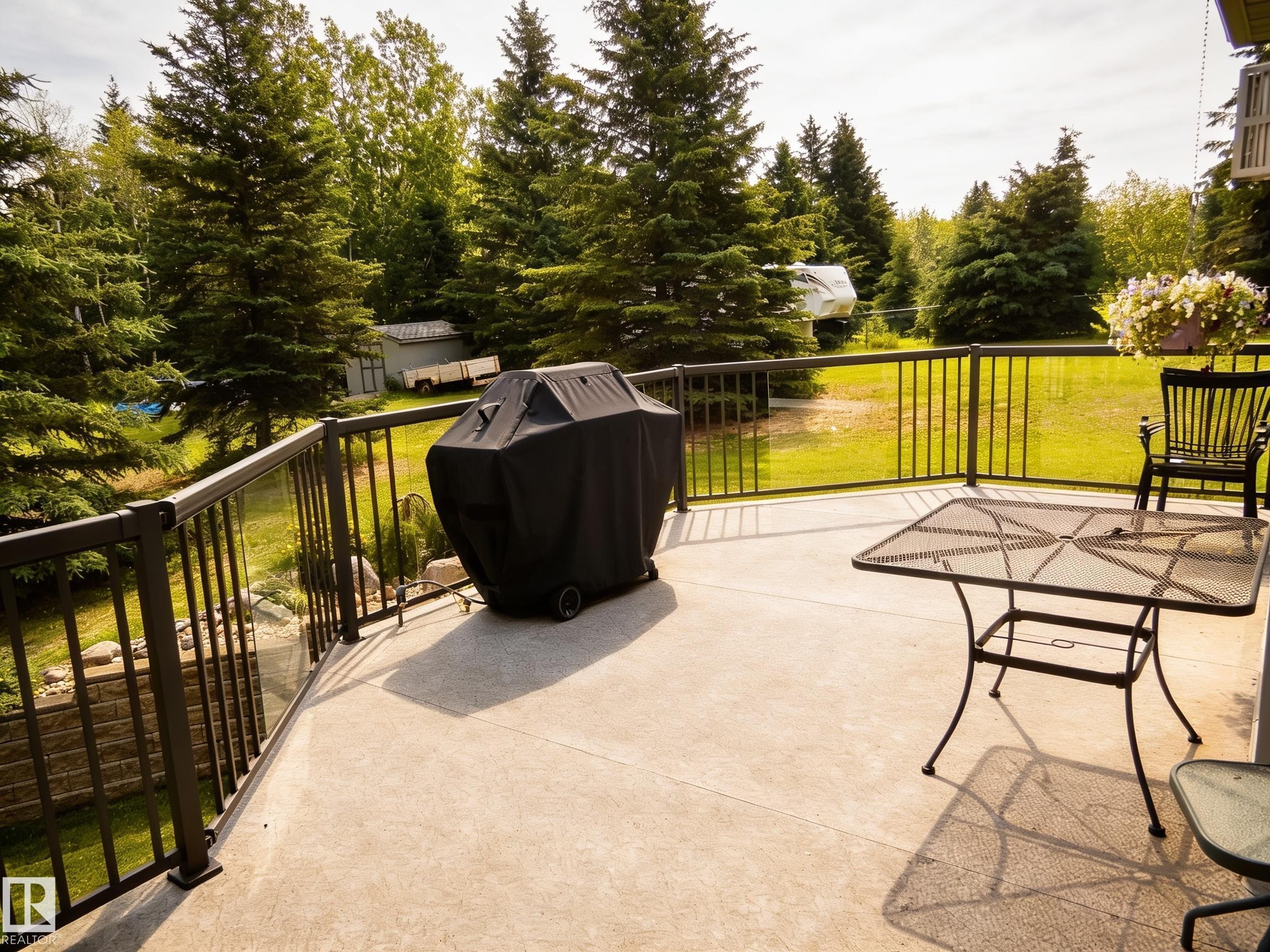 #9 Pinebrook Estates, Rural Thorhild County, AB - Outdoor