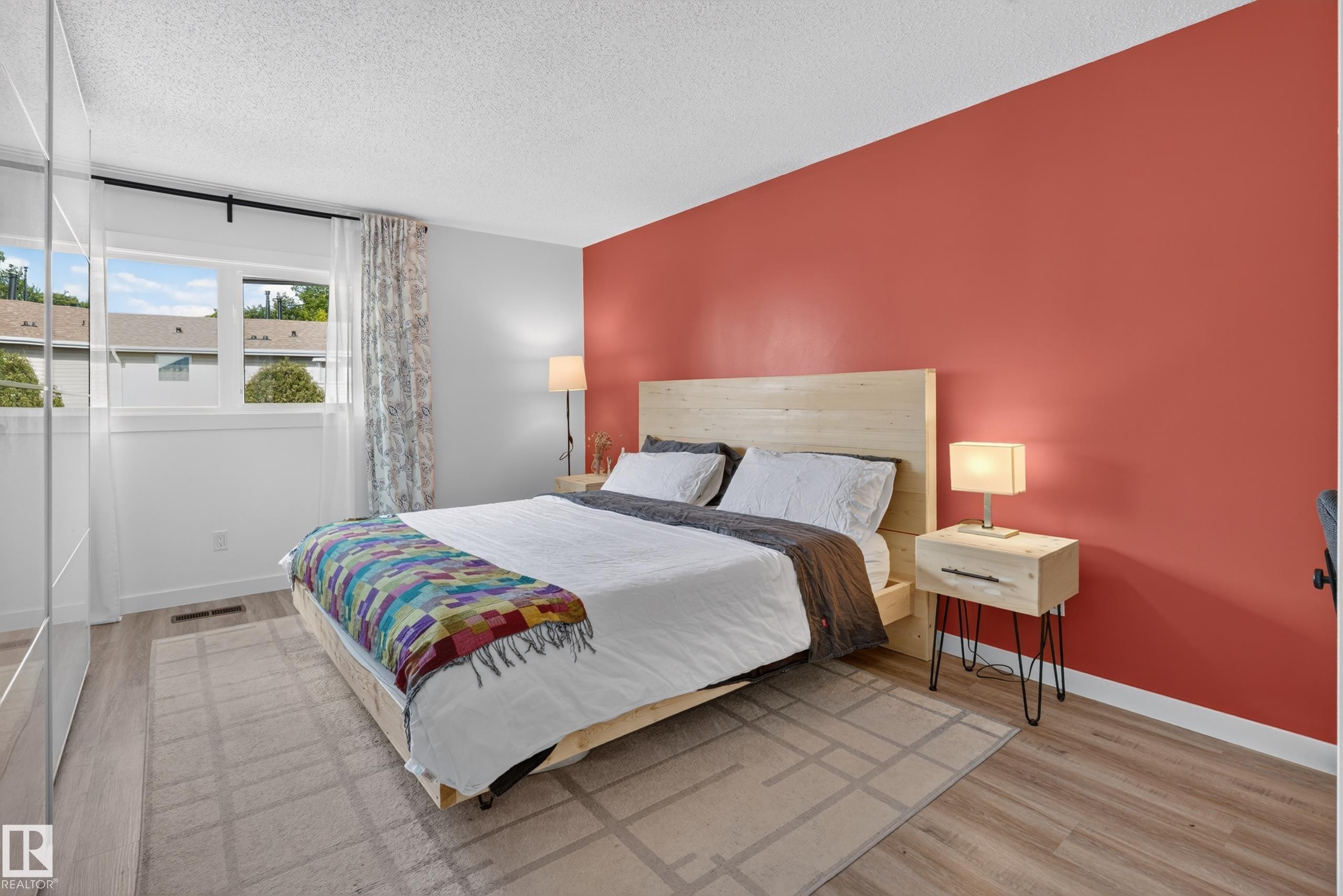 6712 36A Avenue, Edmonton, AB