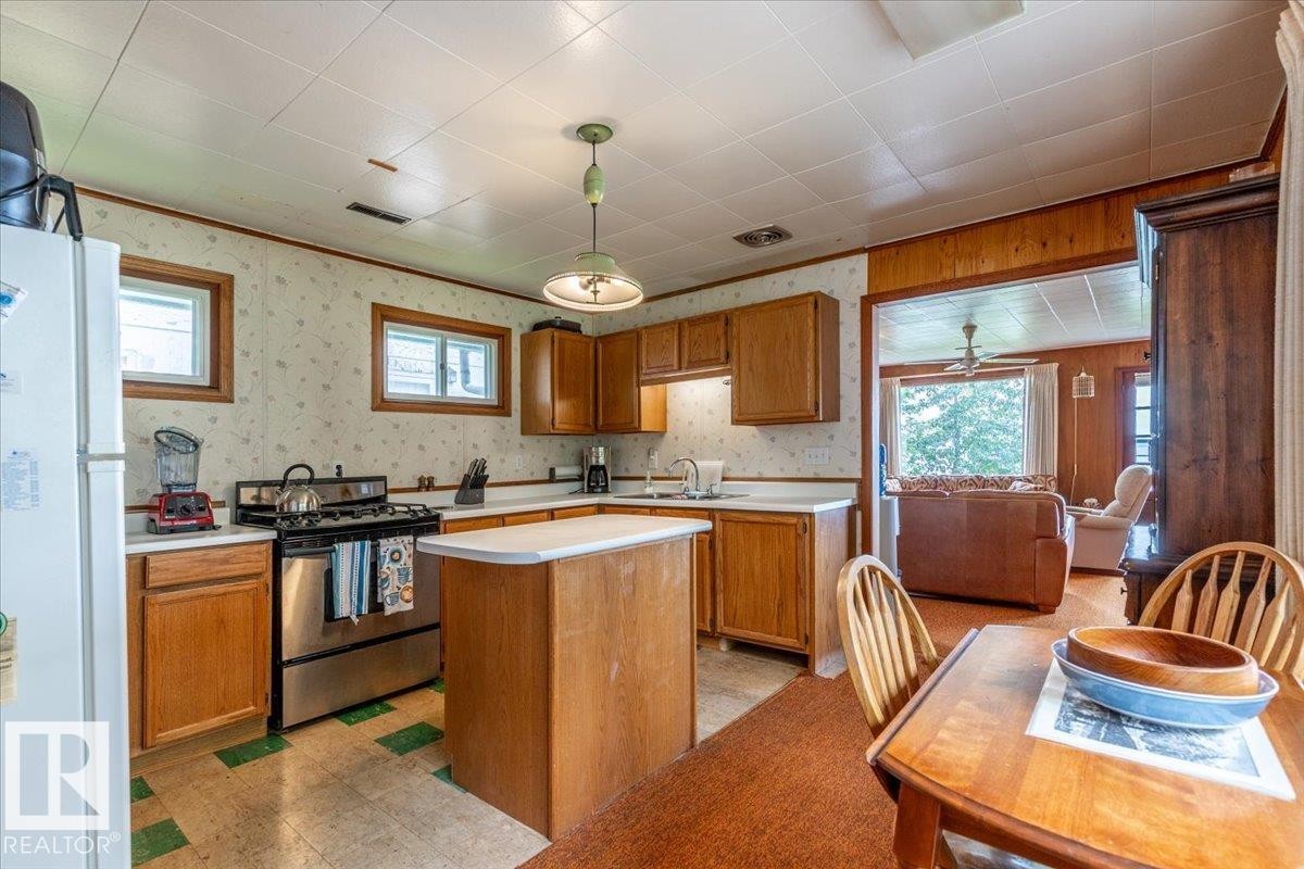 59 Beach Ave, Rural Leduc County, AB