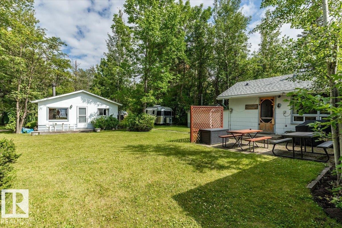 59 Beach Ave, Rural Leduc County, AB