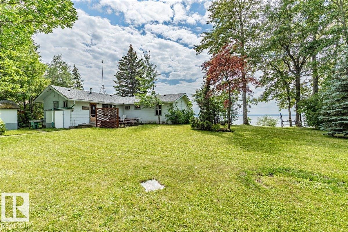 59 Beach Ave, Rural Leduc County, AB