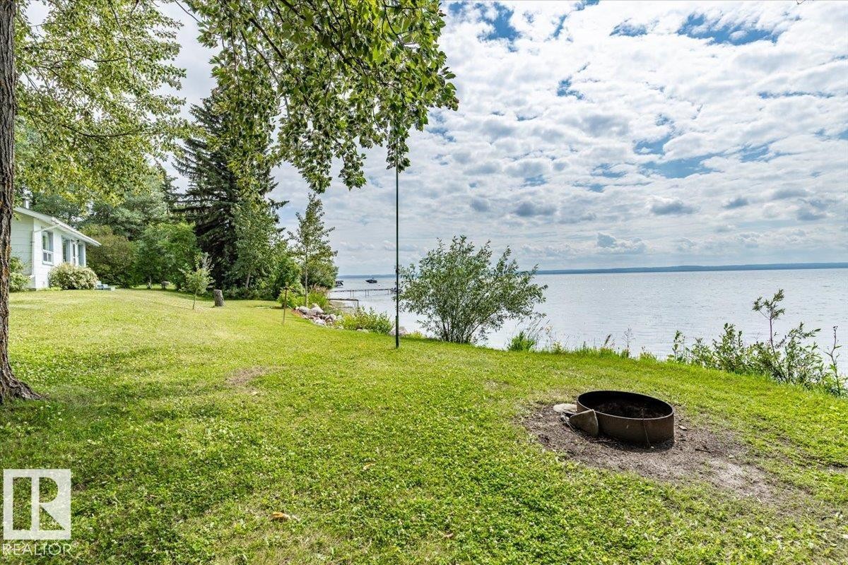 59 Beach Ave, Rural Leduc County, AB