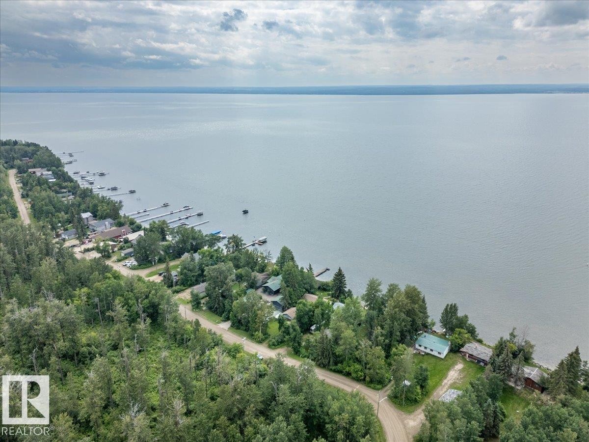 59 Beach Ave, Rural Leduc County, AB