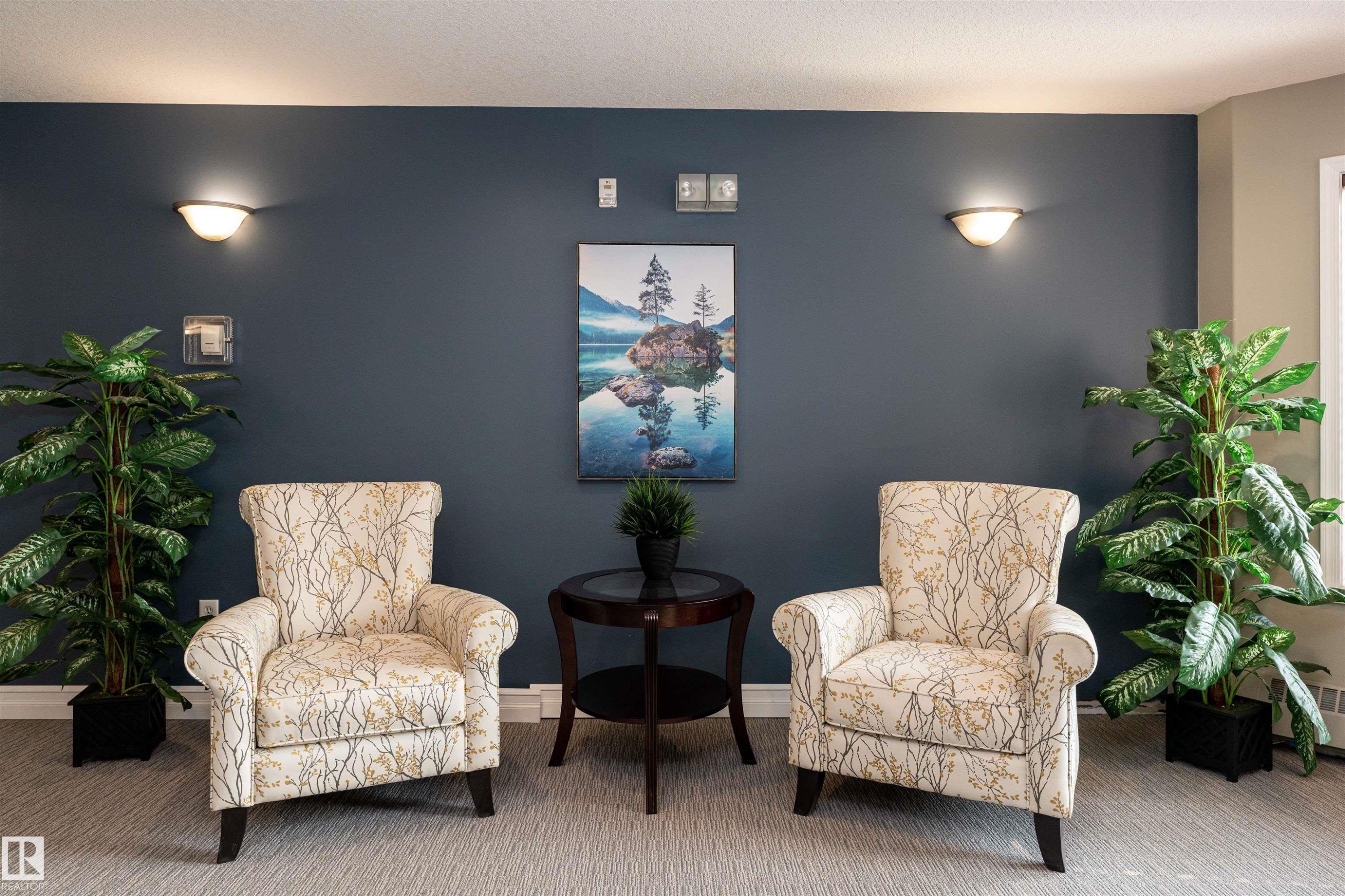 Sitting room - #130 9008 99 Av Nw Nw, Edmonton, AB