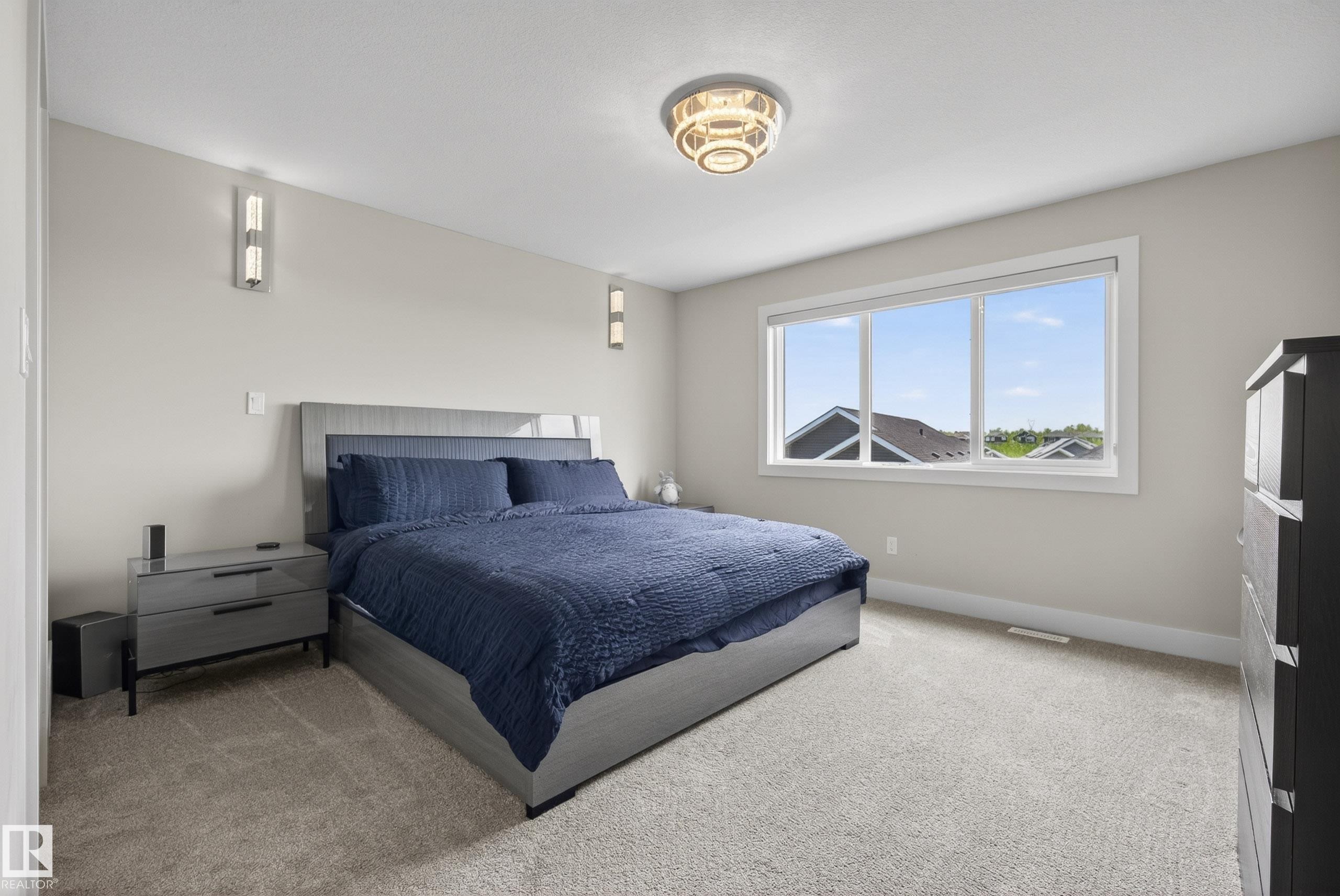1817 Tanager Close, Edmonton, AB - Indoor Photo Showing Bedroom