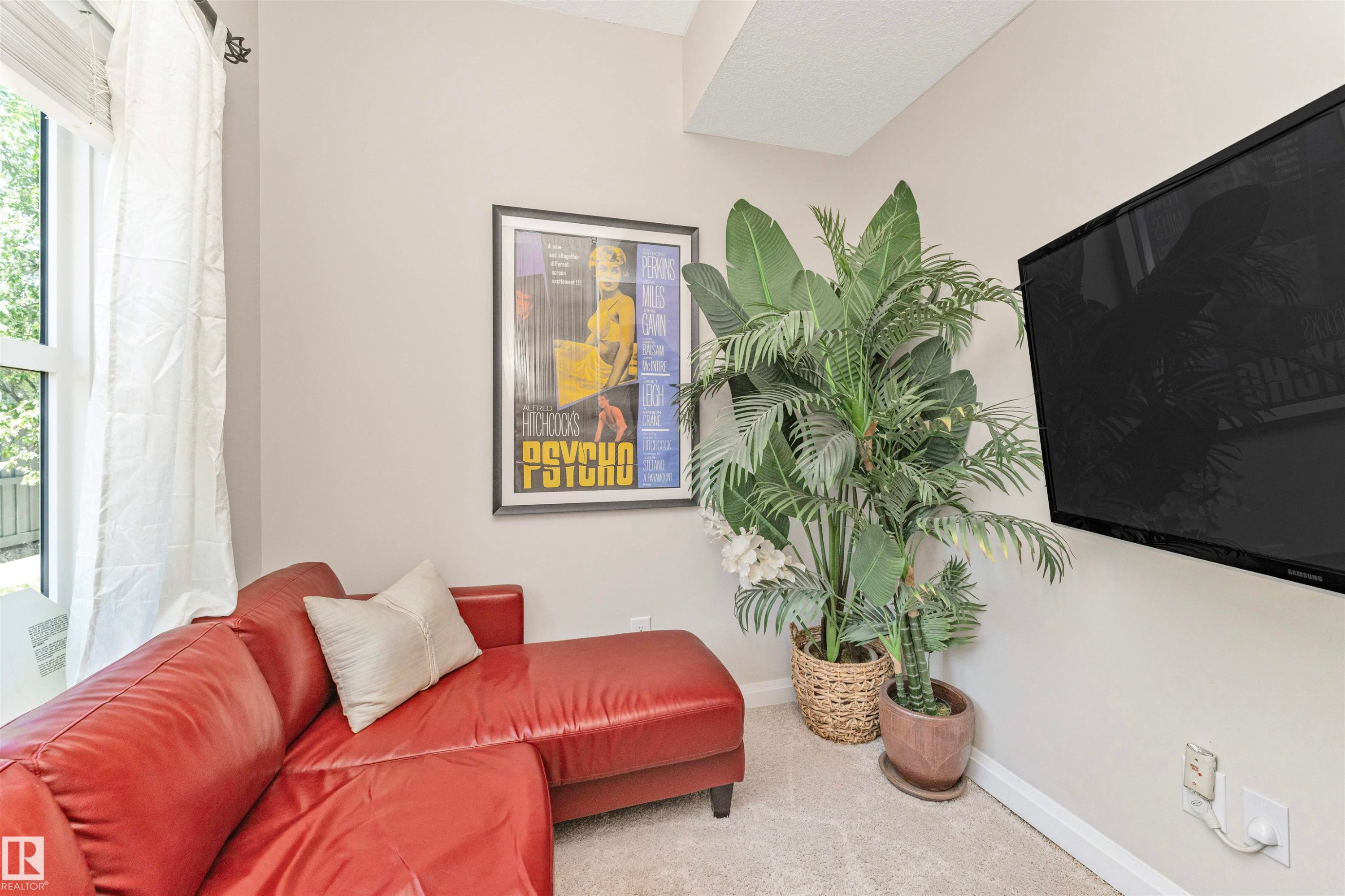 #43 3710 Allan Dr Sw, Edmonton, AB - Indoor Photo Showing Other Room