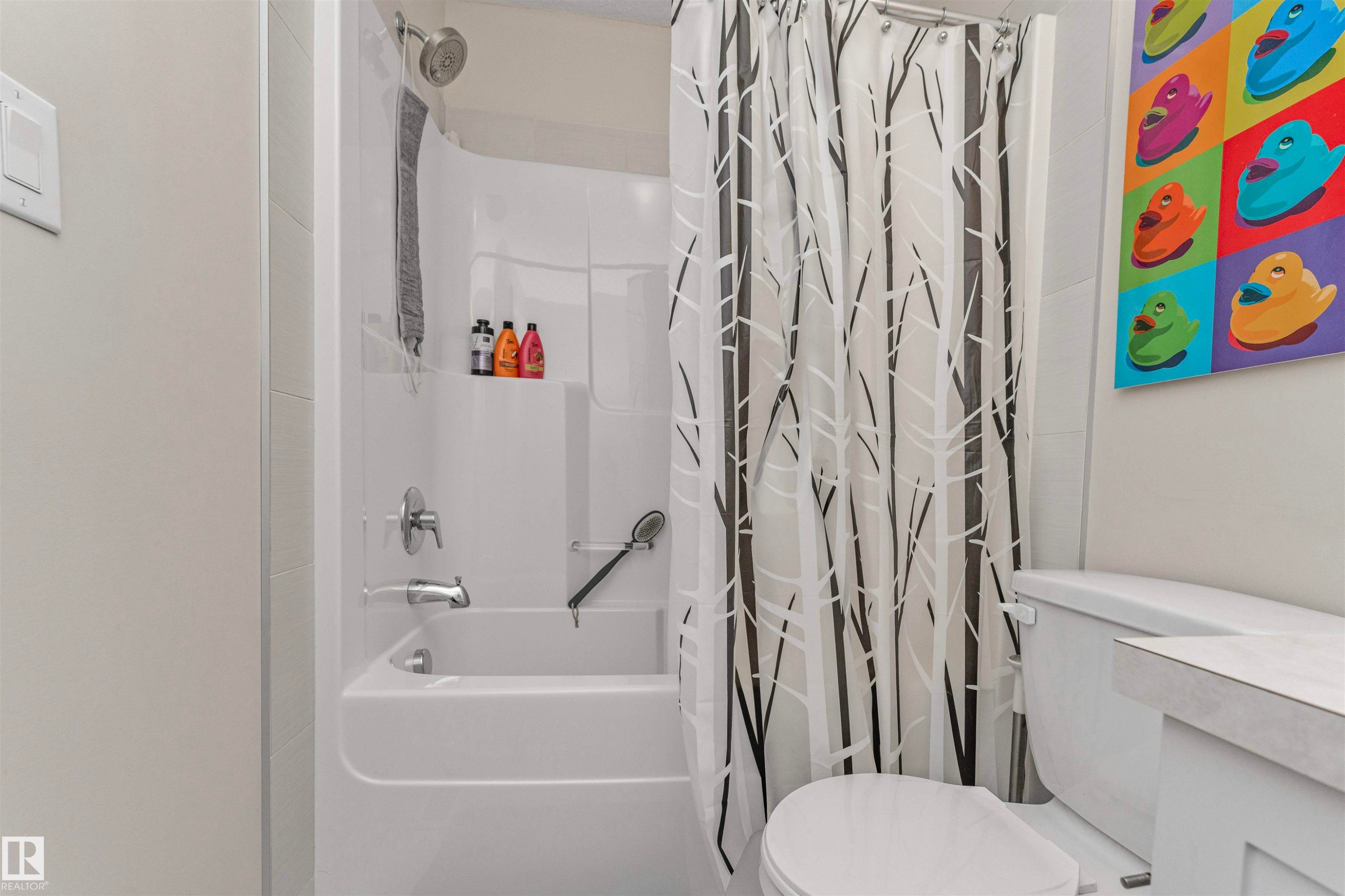 #43 3710 Allan Dr Sw, Edmonton, AB - Indoor Photo Showing Bathroom